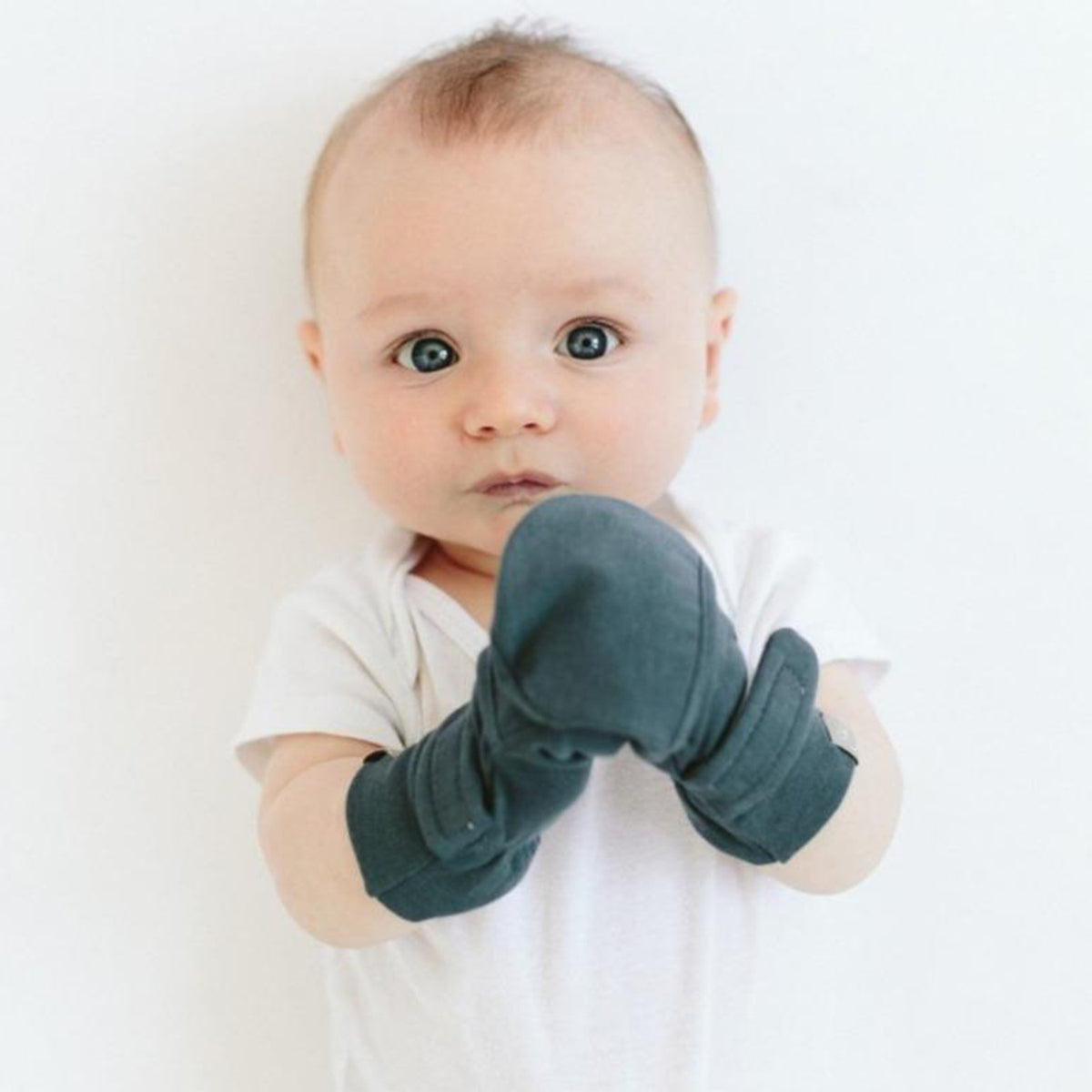 Goumikids 0-3M Soft Organic Stay On Baby Mitt & Bootie Newborn Bundle, 2 Pack - VMInnovations