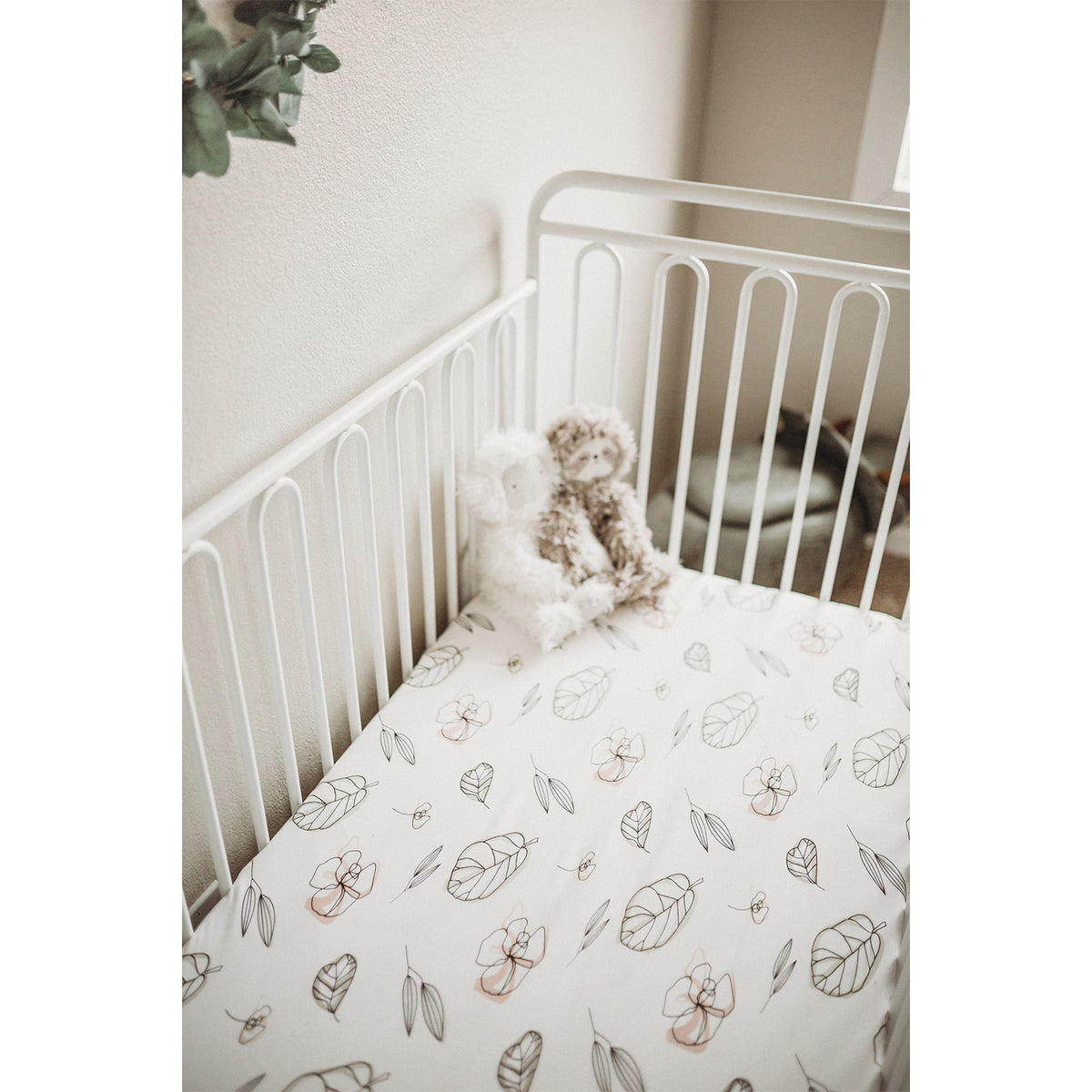 Goumikids Soft Organic Cotton Fitted Baby Crib Sheet, Abstract Flowers and Rose - VMInnovations