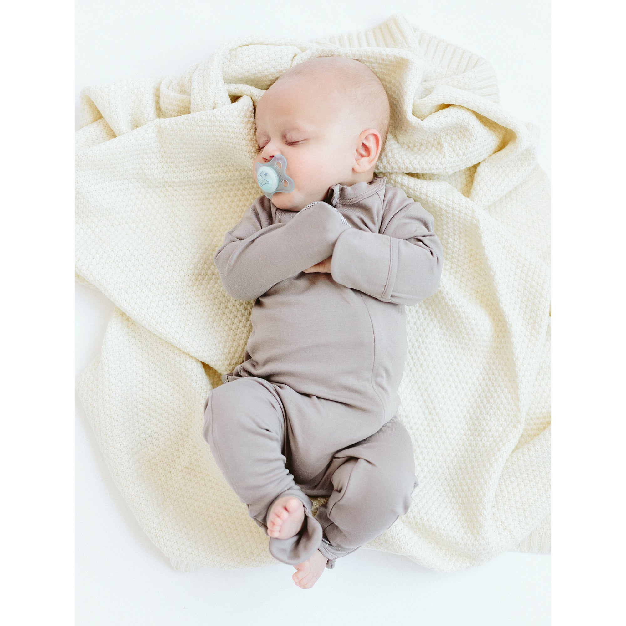 Goumikids Unisex Baby Organic Footie Pajama Outfit Bundle w/Booties, 0-3M Pewter