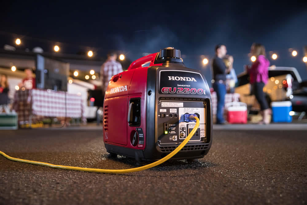 Honda 2200 Watt Super Quiet Inverter Portable Gas Powered Generator (Used)