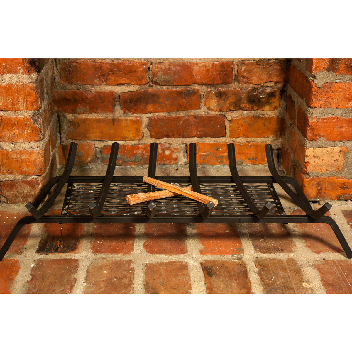 Betterwood Products Natural Pine Hand Split Fatwood 50 Pound Firestarter (Used)