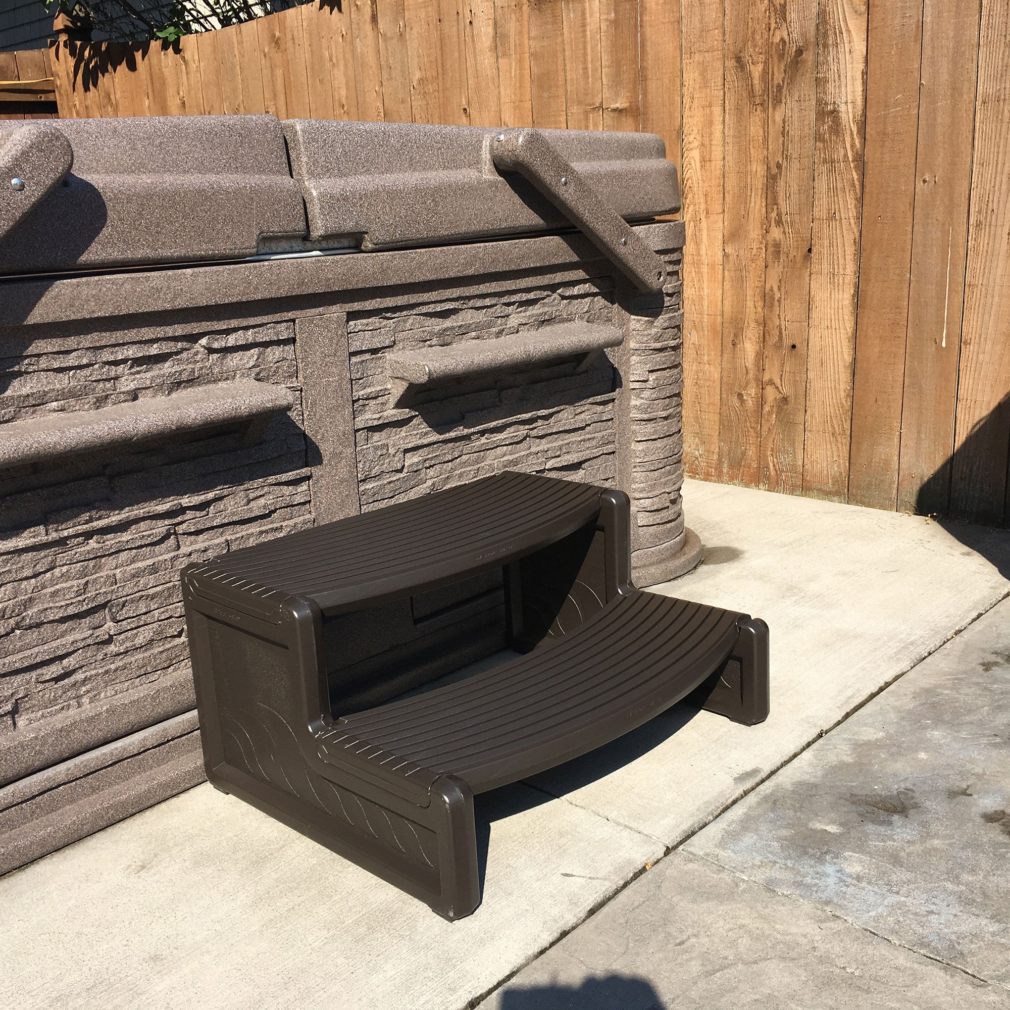 Confer Plastics Handi-Step Spas Hot Tub Stairs, Espresso (Open Box) - VMInnovations