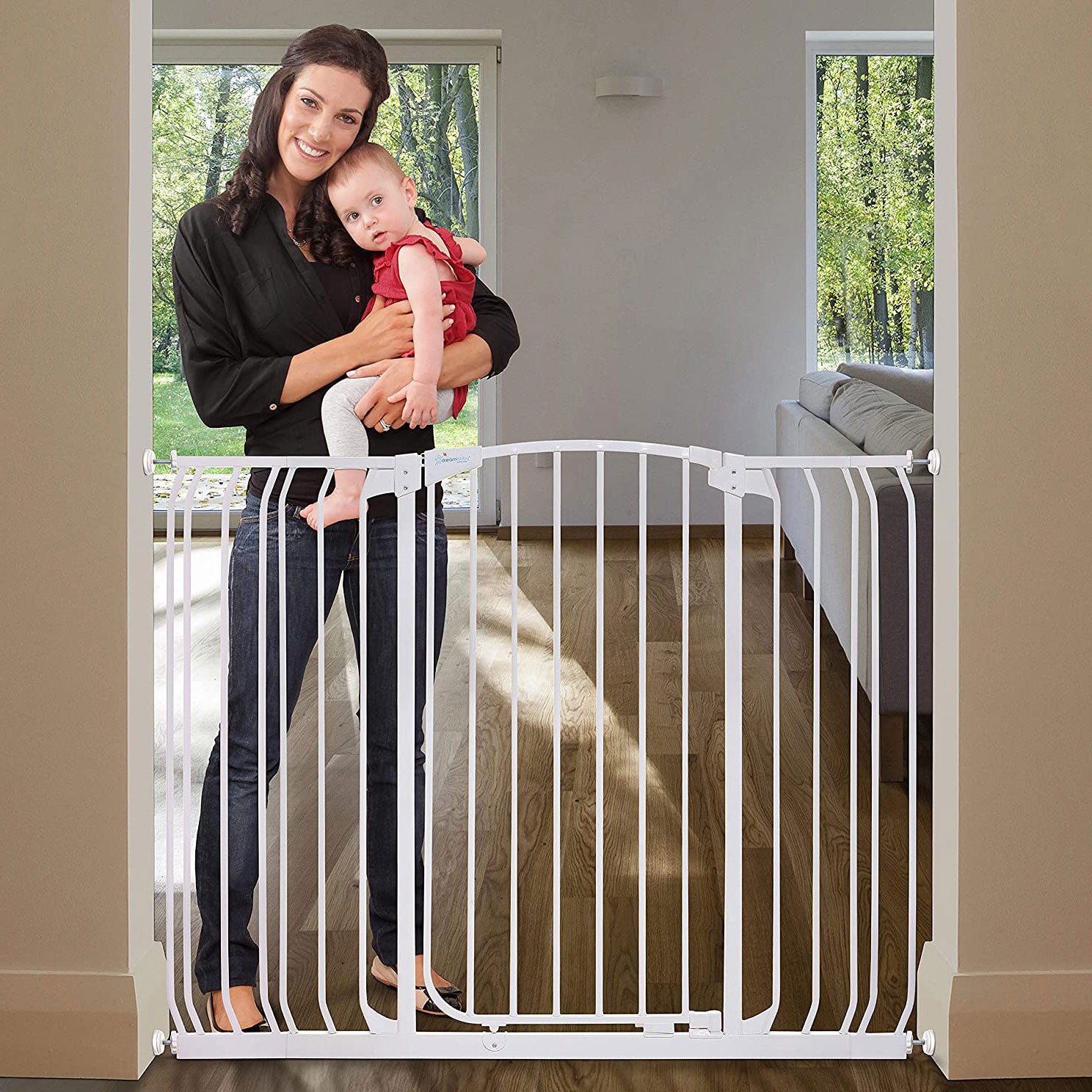 Dreambaby Chelsea 38 to 53 Inch Auto-Close Safety Gate, White (Open Box)