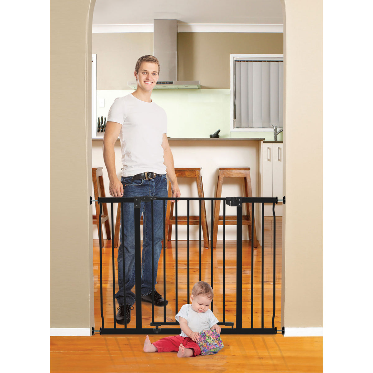 Dreambaby L920BB Liberty 39 to 42.5 Inch Auto-Close Baby Pet Safety Gate, Black - VMInnovations