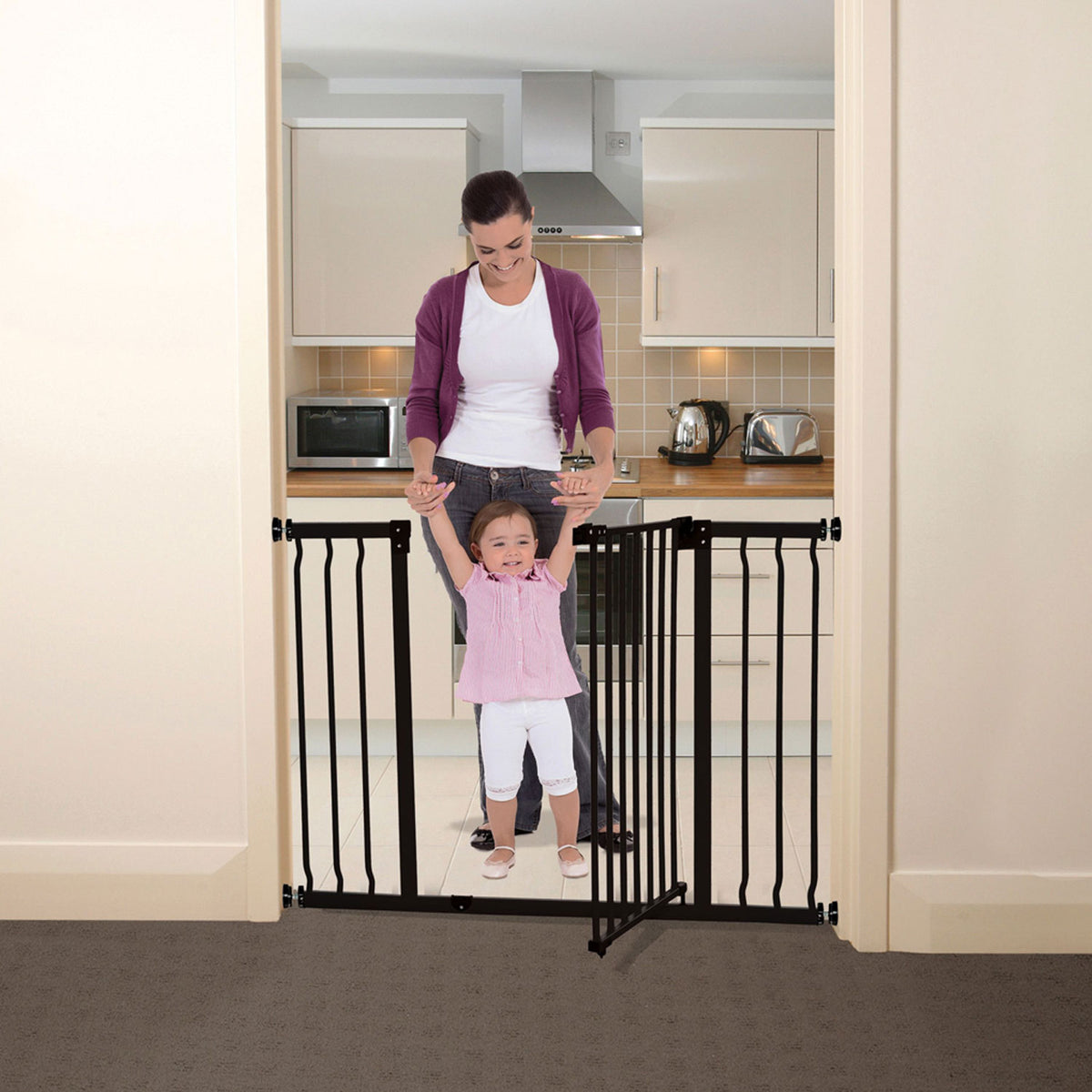 Dreambaby L920BB Liberty 39 to 42.5 Inch Auto-Close Baby Pet Safety Gate, Black - VMInnovations