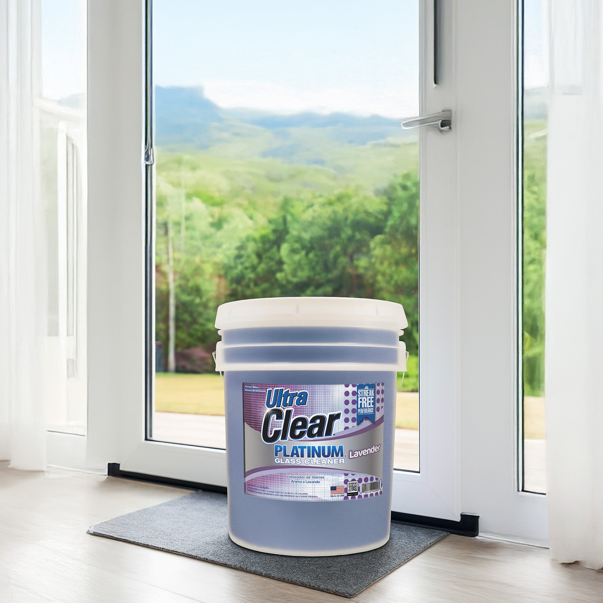 Ultra Clear Platinum Glass Cleaner, Streak-Free Shine, Lavender Fresh, 5 Gallons - VMInnovations