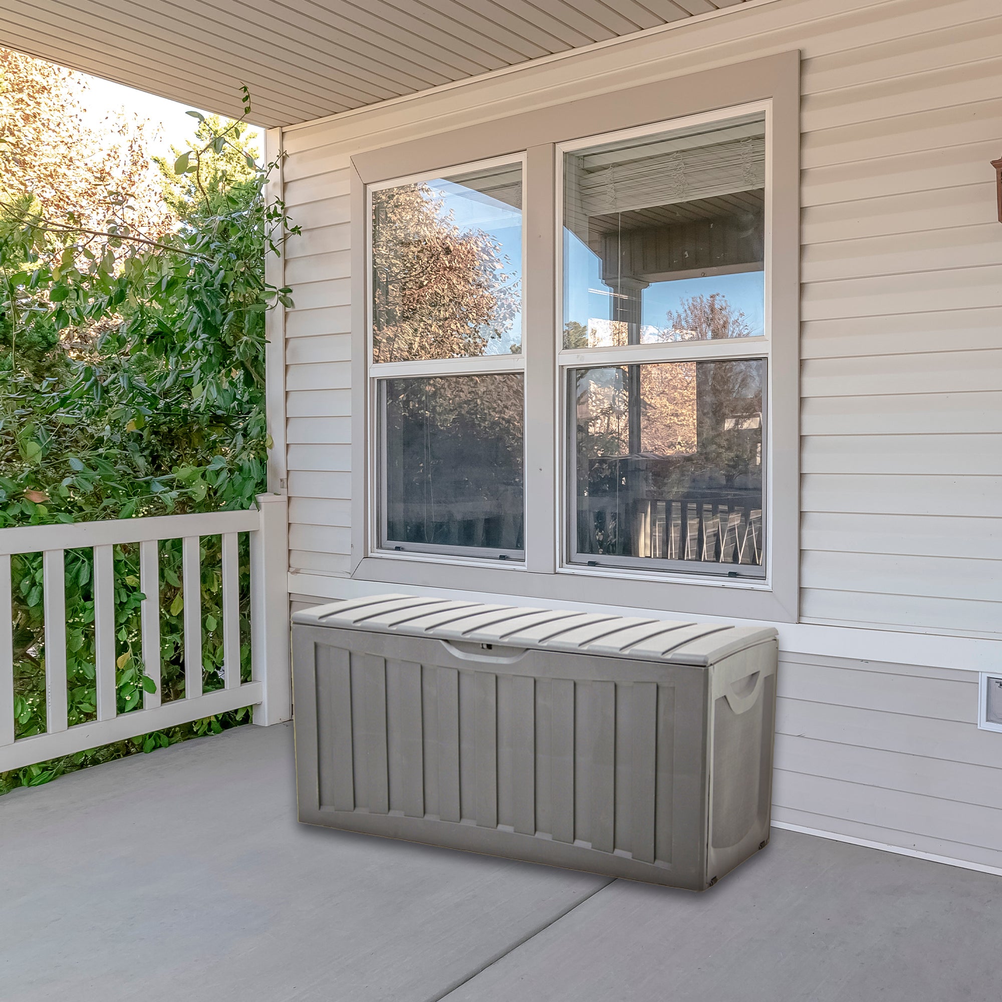 Ram Quality Products Plastic 90 Gal Indoor Outdoor Locking Cushion Box (Used) - VMInnovations