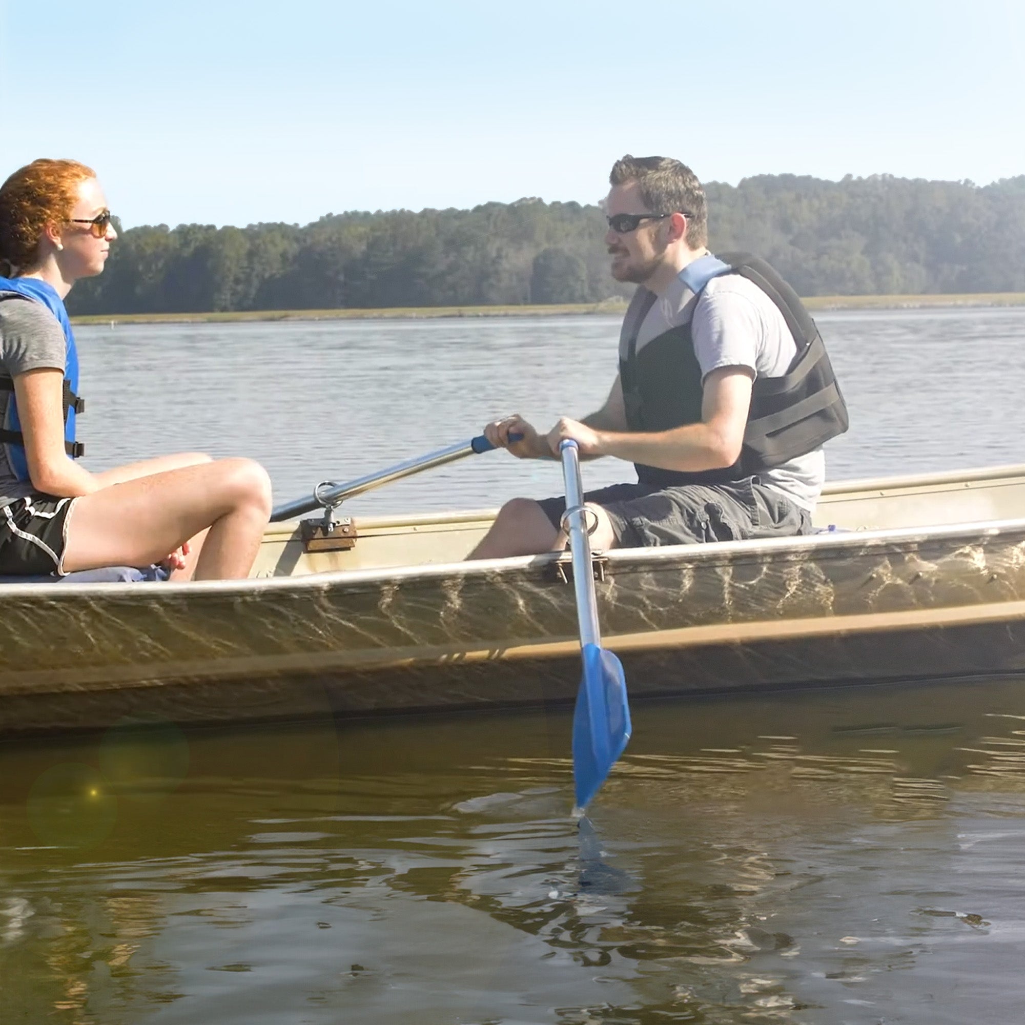Camco CROOKED CREEK 7' Lightweight Synthetic Boat Oar with Comfort Grip, Blue - VMInnovations