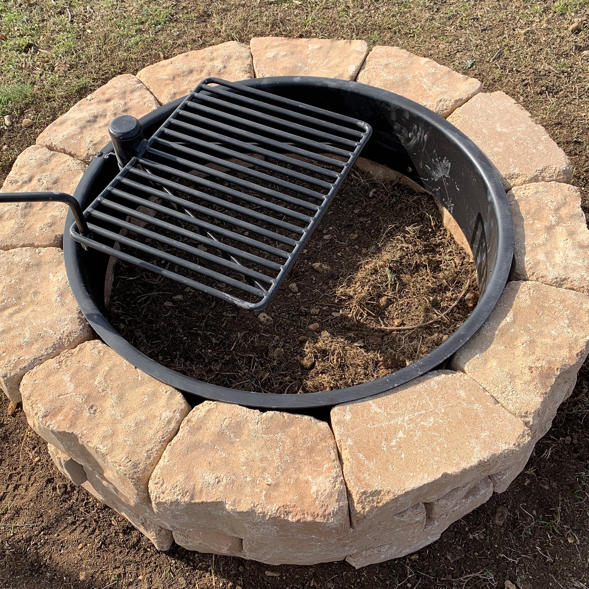Pilot Rock 30.5" Steel Ground Fire Pit Ring and Metal Cooking Grate (Open Box)