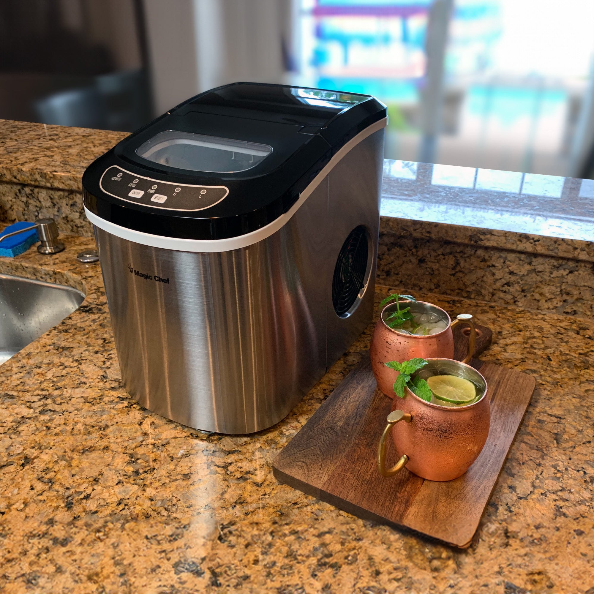 Magic Chef Portable Countertop Ice Maker, 27 Pounds, Stainless Steel (Used) - VMInnovations