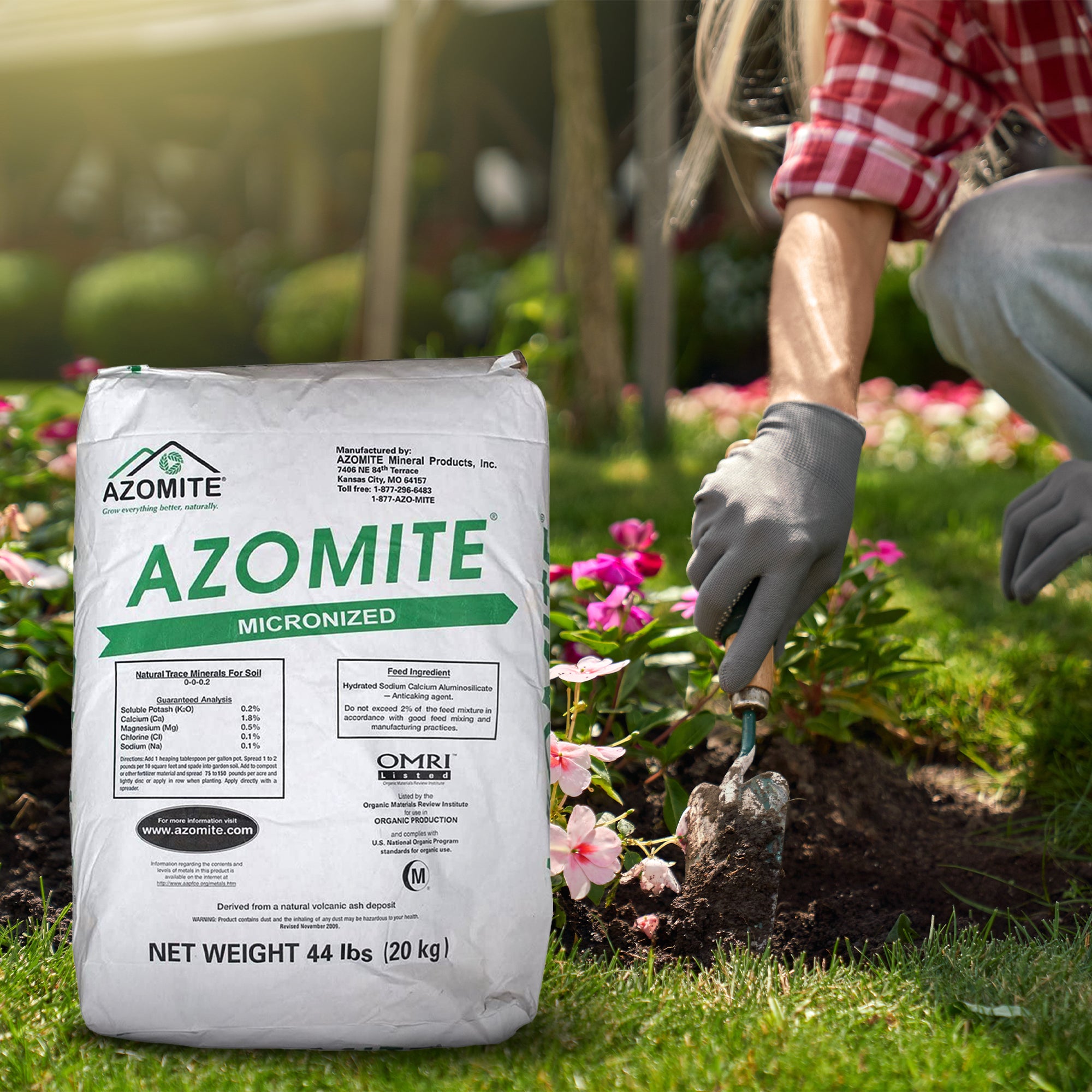 Azomite 44 lbs Micronized Organic Trace Mineral Soil Additive Fertilizer Powder