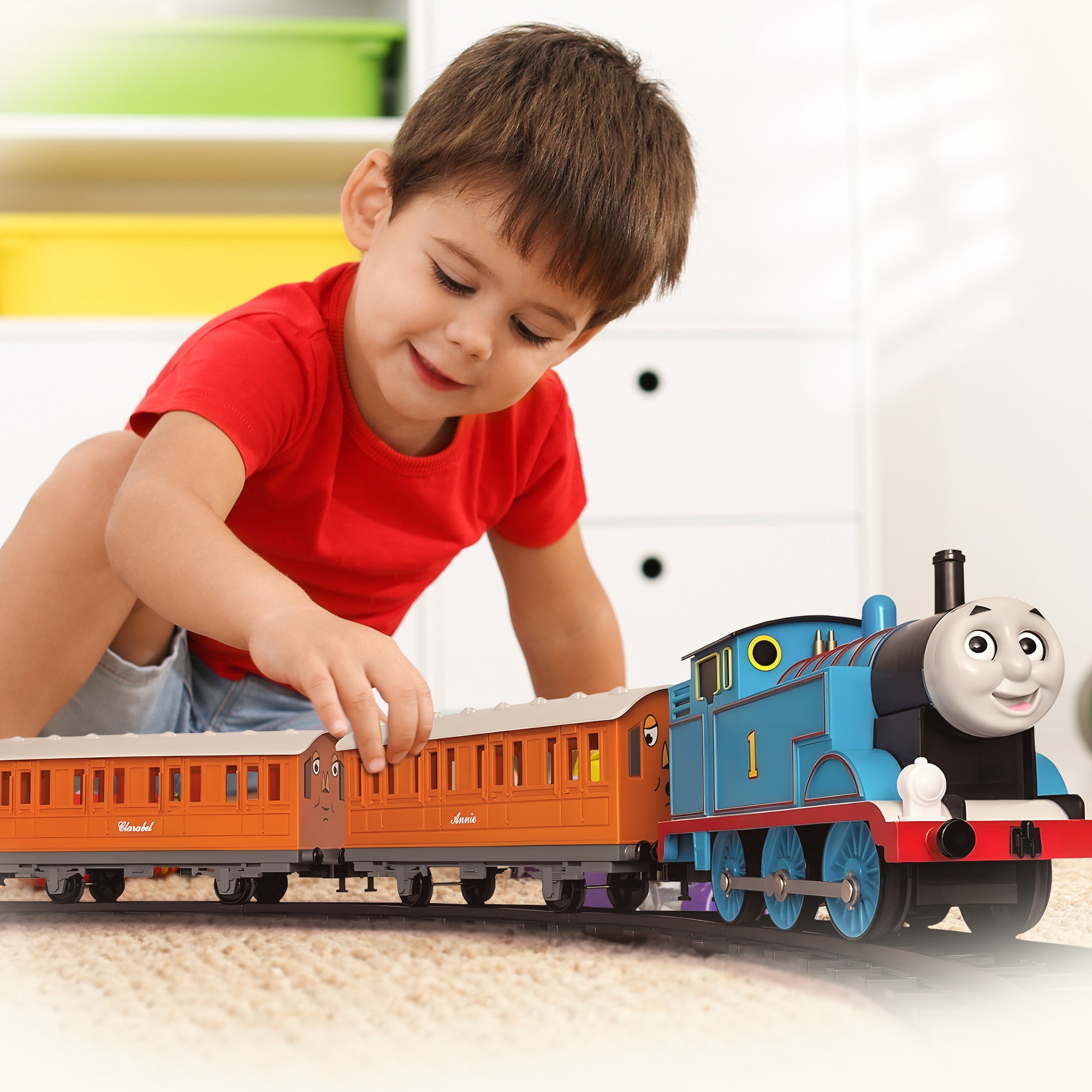 Lionel 711903 Remote Control Thomas and Friends Ready to Play Train Track Set