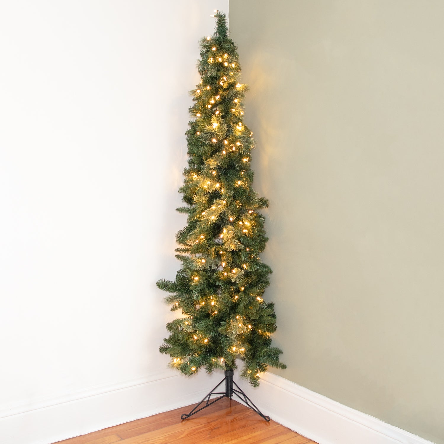 Home Heritage Corner 5 Foot 100 LED Pre-Lit Artificial Christmas Tree, Green