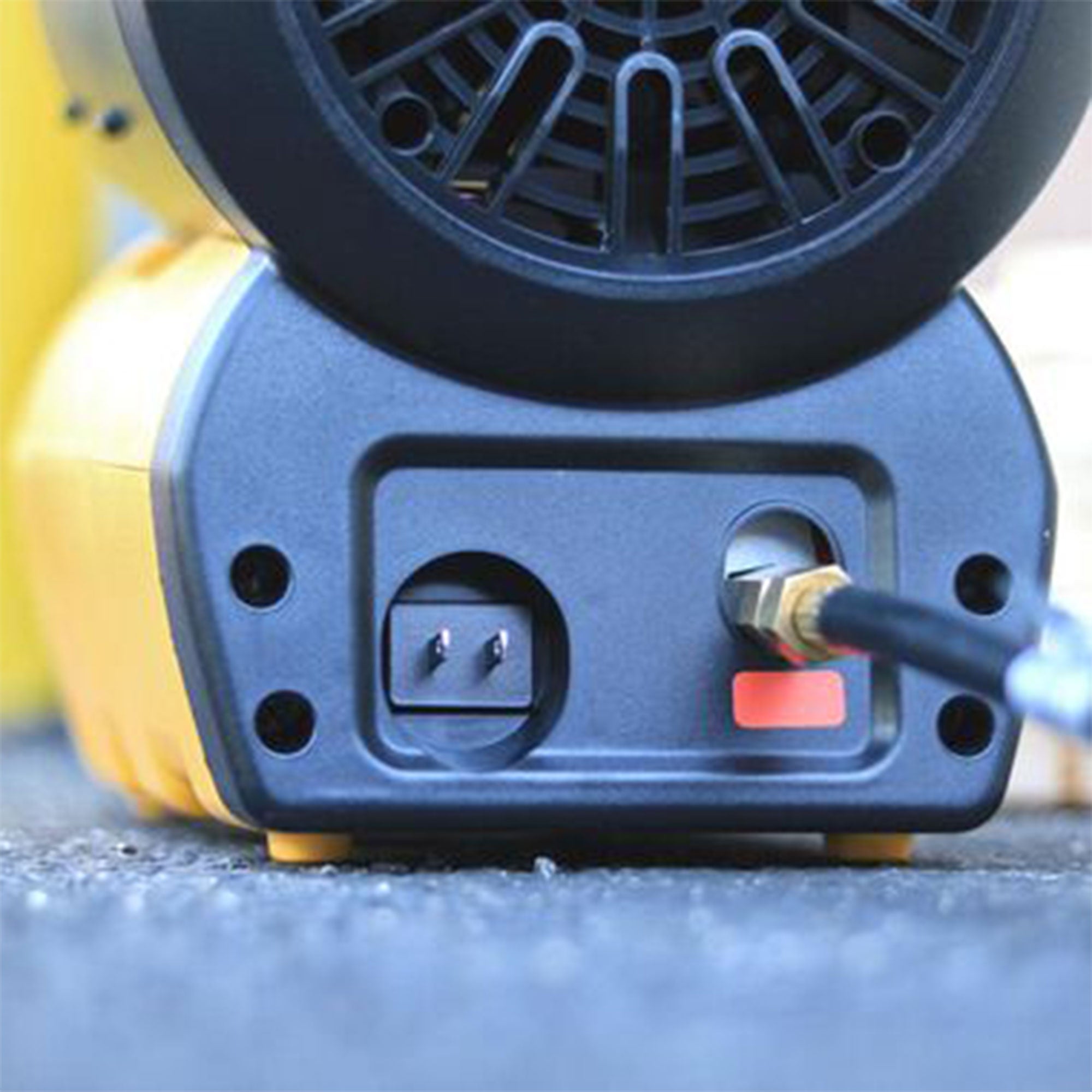 DeWalt 68,000 BTU Jobsite Cordless Forced Air Propane Heater (For Parts) - VMInnovations