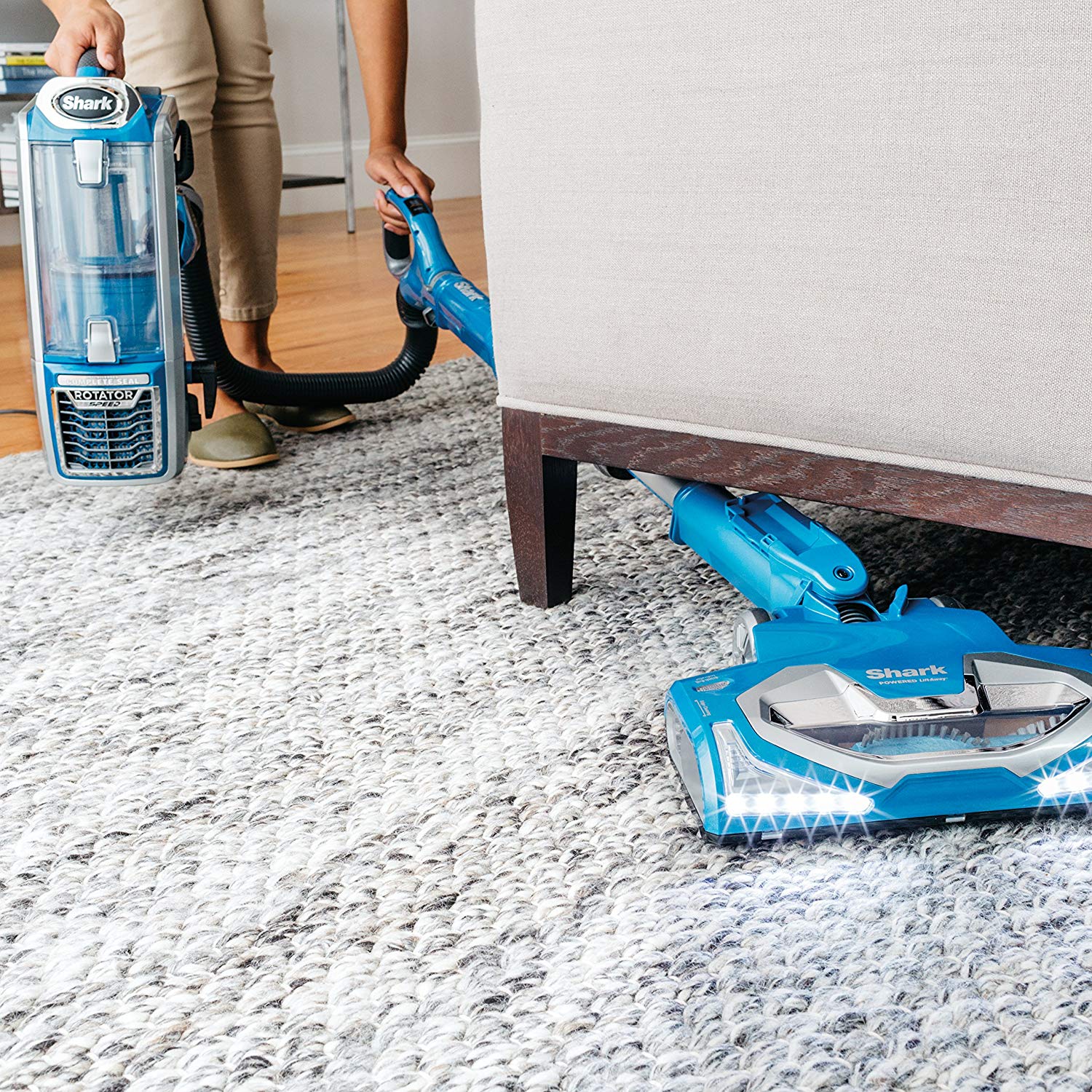 Shark NV682 Lift Away Upright Vacuum, Blue (Certified Refurbished) (For Parts)