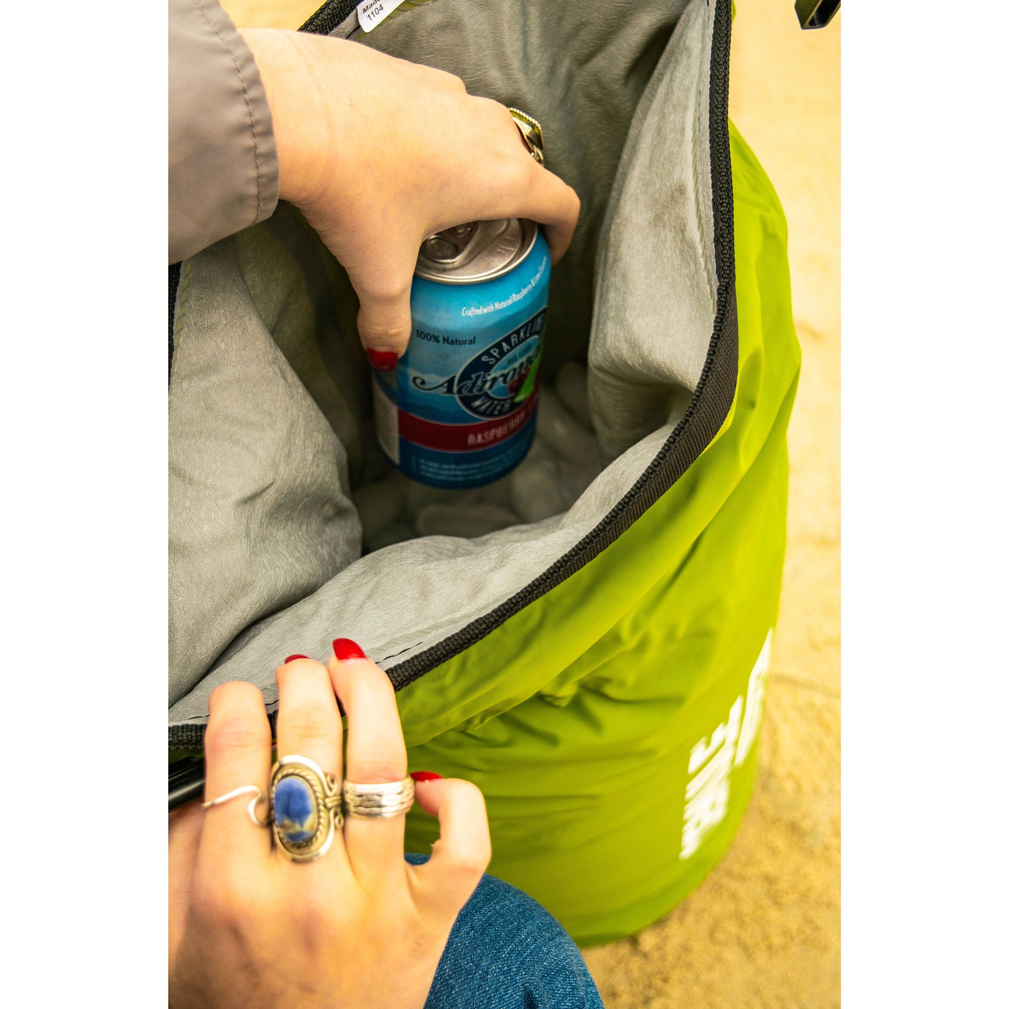 IceMule Classic Medium 15 Liter 12 Can Soft Waterproof Backpack Cooler(Open Box)