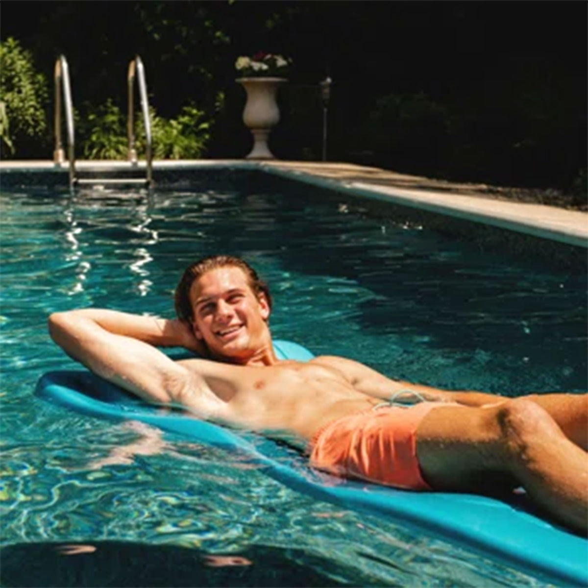 Big Joe Aquaria Roll-Up Swimming Pool Pineapple Luxury Lounge Float, Blue