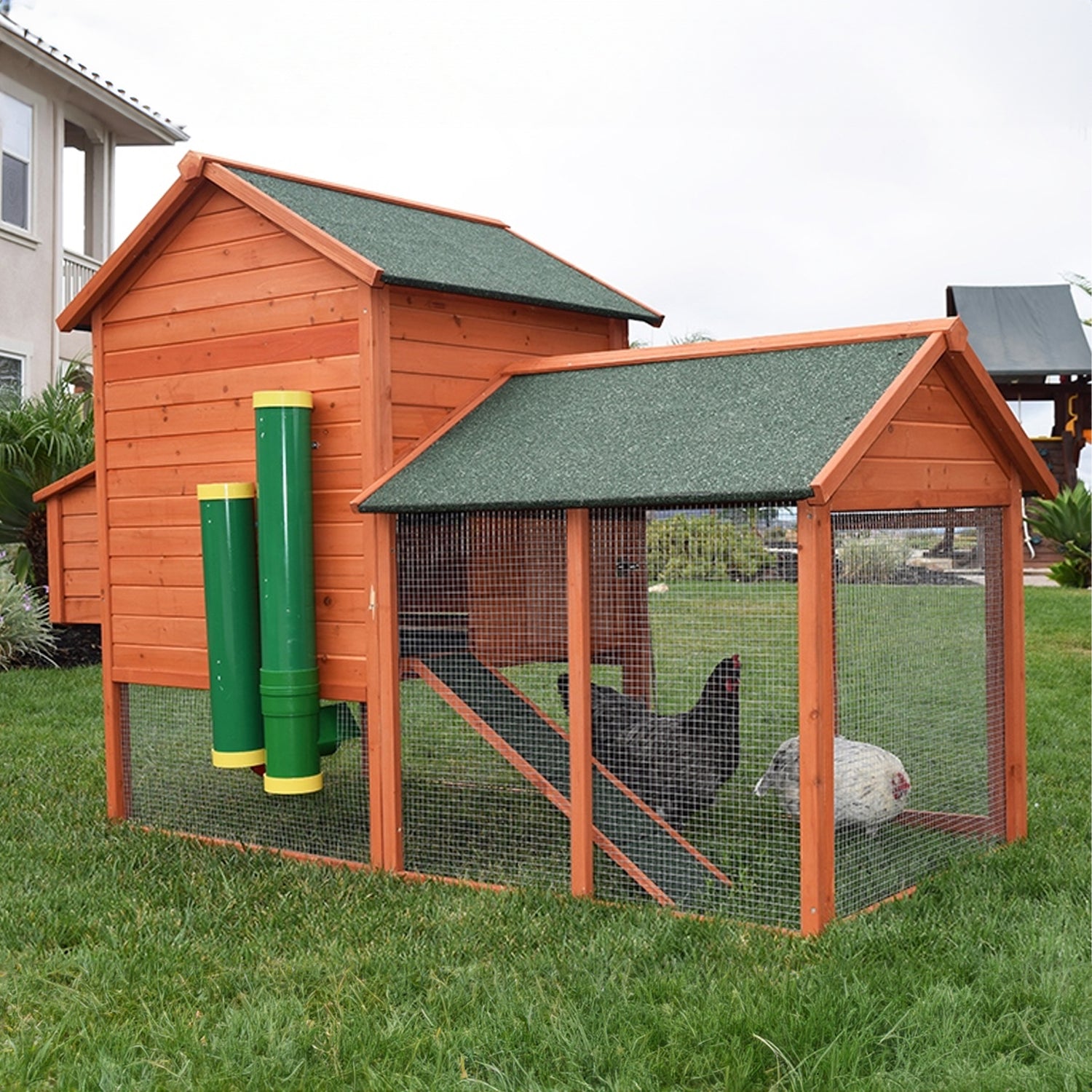 Rugged Ranch High End Hen Elevated 10 Pound Poultry Feeder and Mounting System