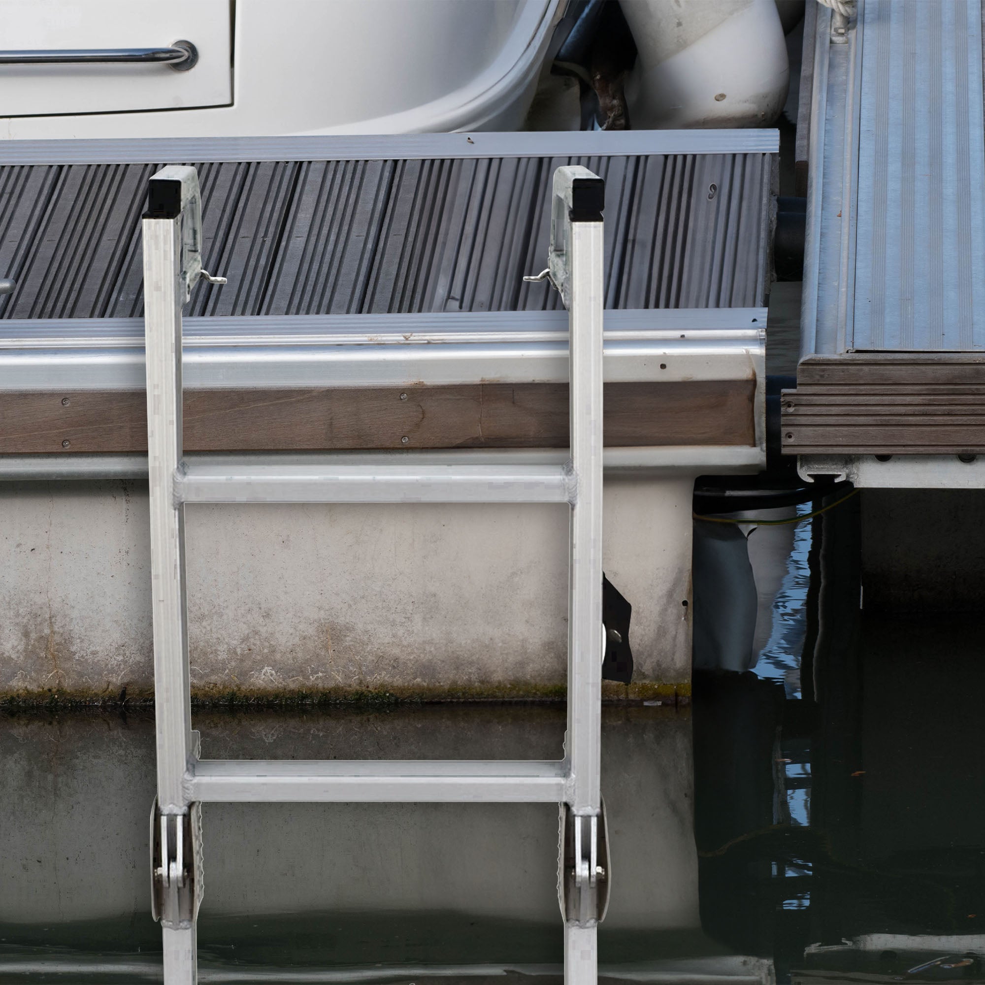 Space Saving Aluminum Quick Release 4-Step Pontoon Boat Ladder (Open Box) - VMInnovations