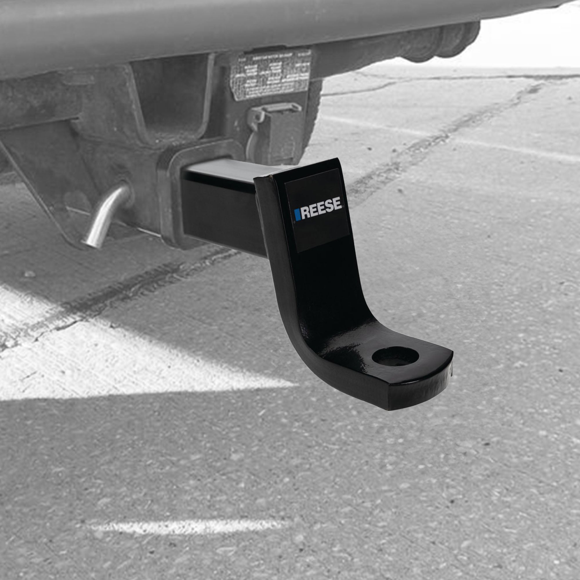 REESE Hitch Ball Mount, Fits 2.5" Receiver, 5" Drop, 13,000 lbs, Black (Used)