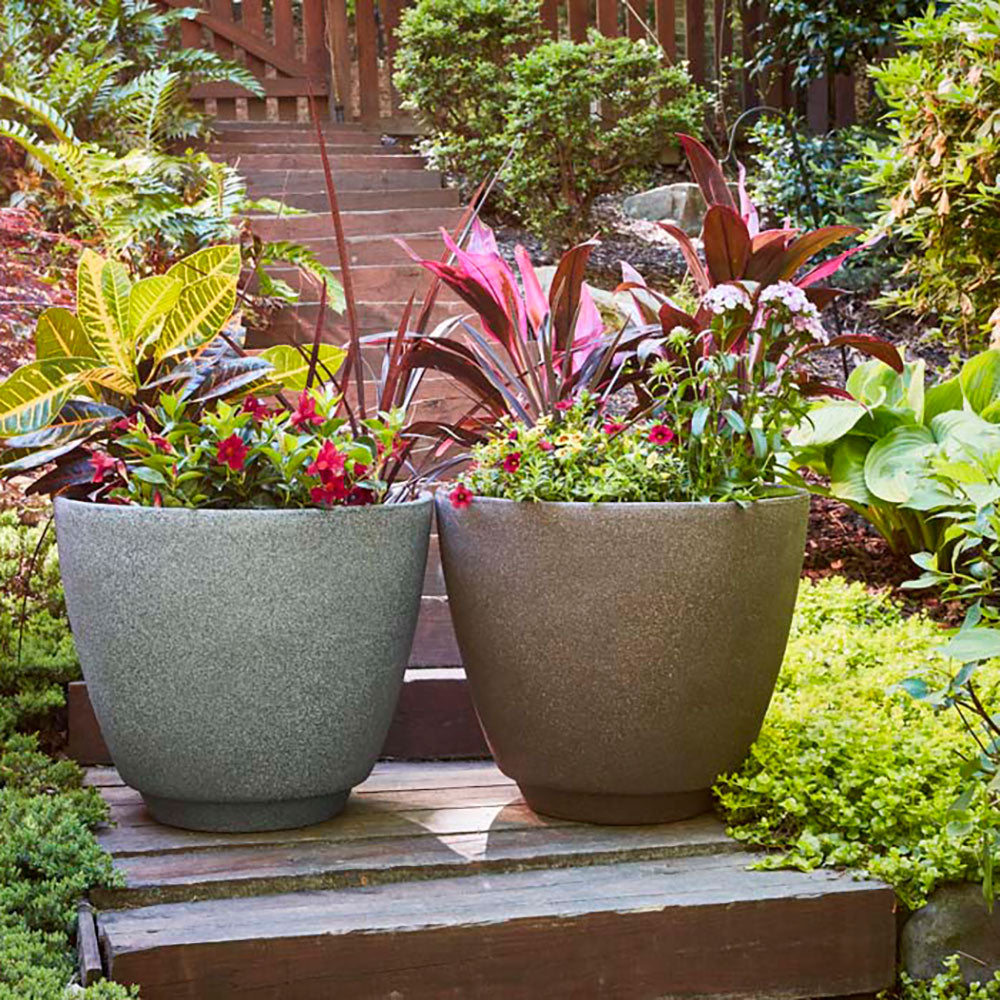 Southern Patio Dynamic Design 15 In Metro Resin Planter, Monzonite (Open Box)