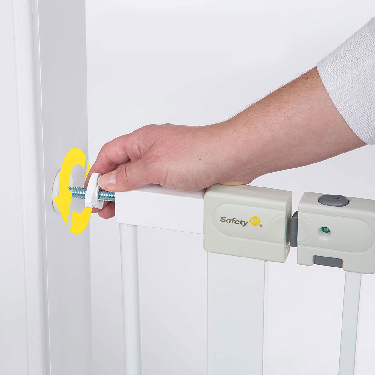 Safety 1st Auto Close Pressure Mount 29 to 38 Inch Baby Safety Gate (Open Box)