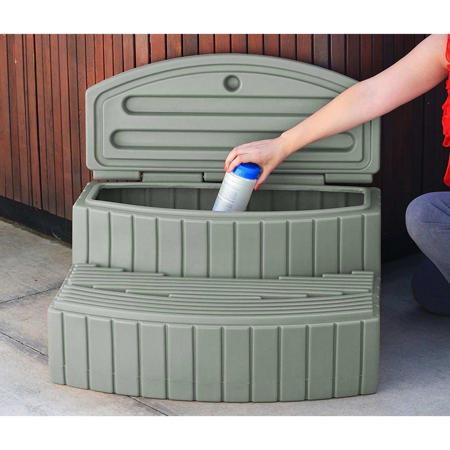 Good Ideas Sora Steps Plastic Outdoor & Indoor Storage Step, Gray (Used)