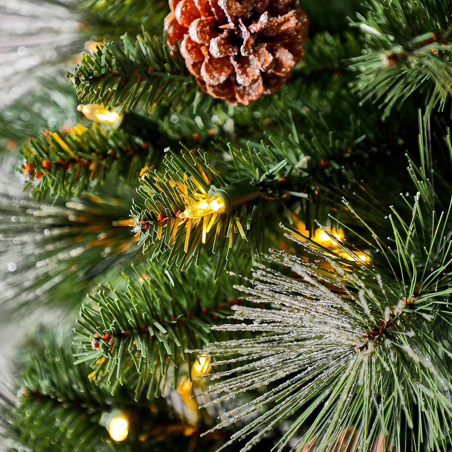 Home Heritage Lincoln 5' 300 Bulb Christmas Tree w/ Pine Cones & Glitter (Used) - VMInnovations