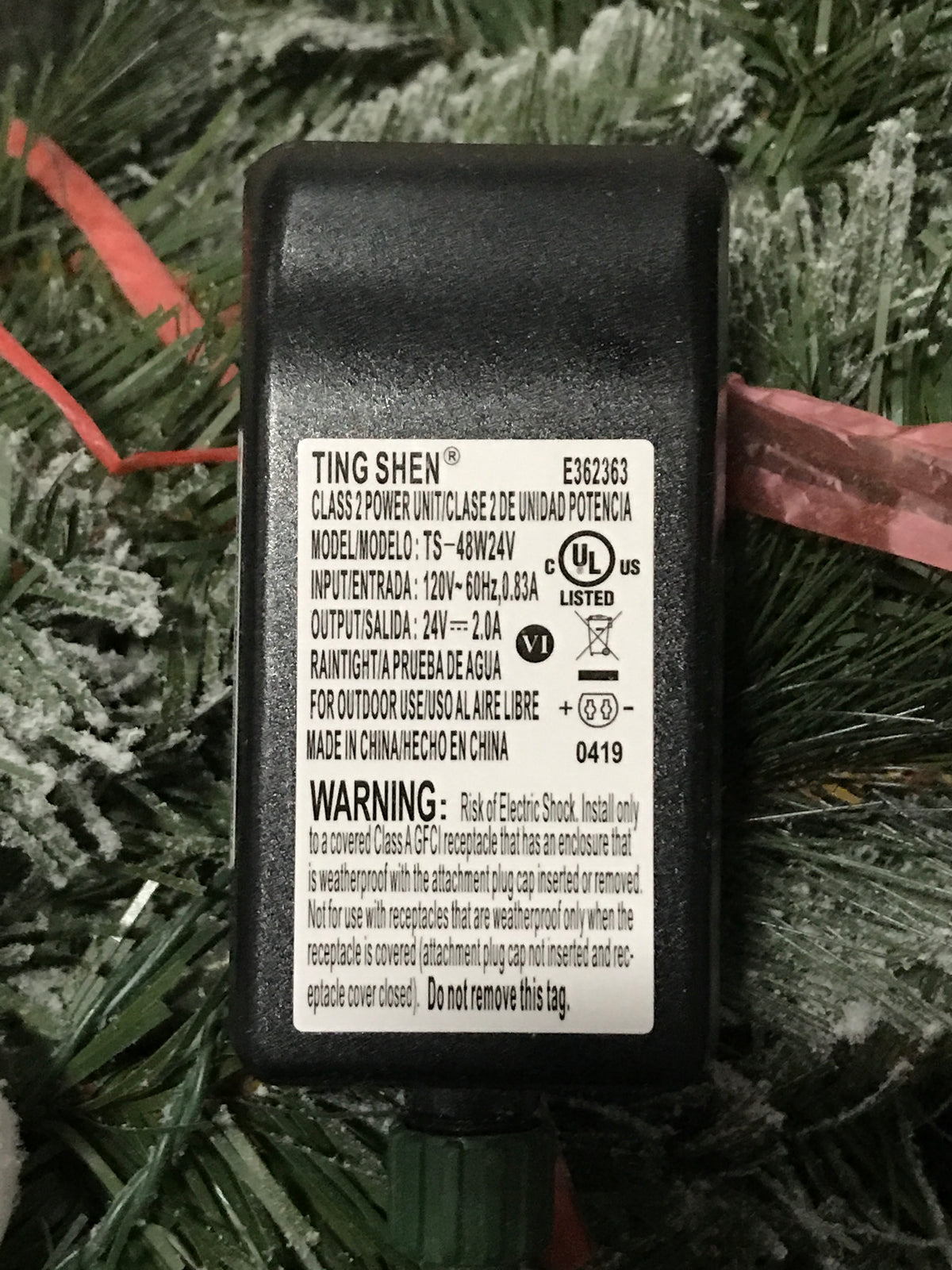 Home Heritage 7.5 Foot Quick Set Spruce Prelit Tree w/ Twinkly Lights (Used)