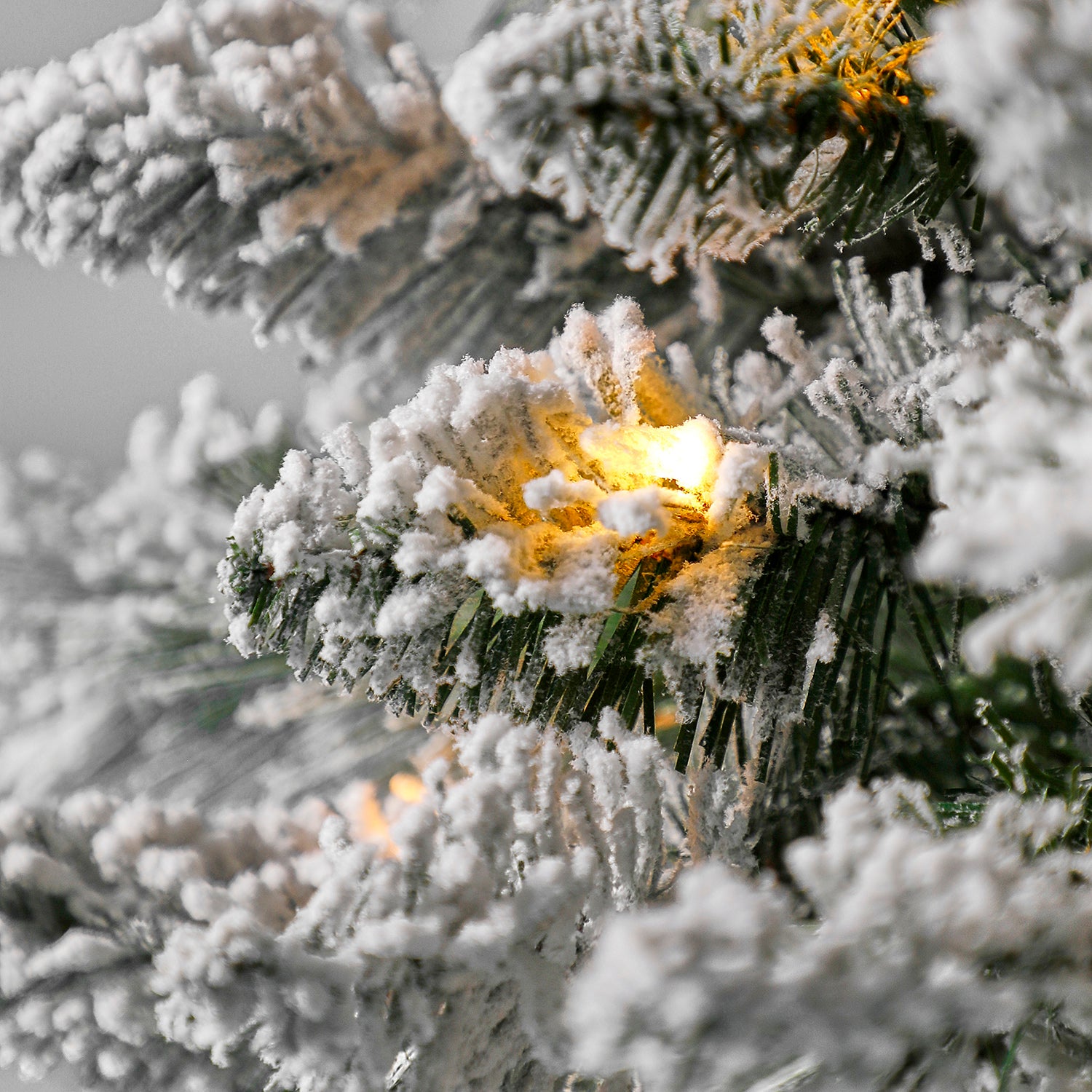 Home Heritage 4.5 Feet Entry Way PVC Pre Lit Christmas Tree w/ Stand (Used) - VMInnovations