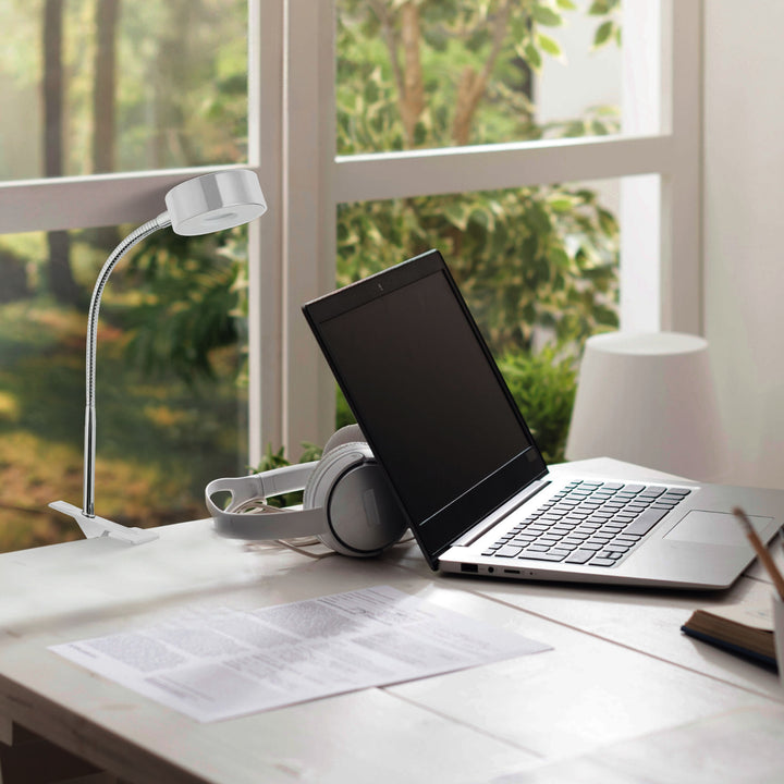 Globe Electric 8.46" 5W 250 Lumens LED Integrated Goose Neck Clip Lamp, White - VMInnovations
