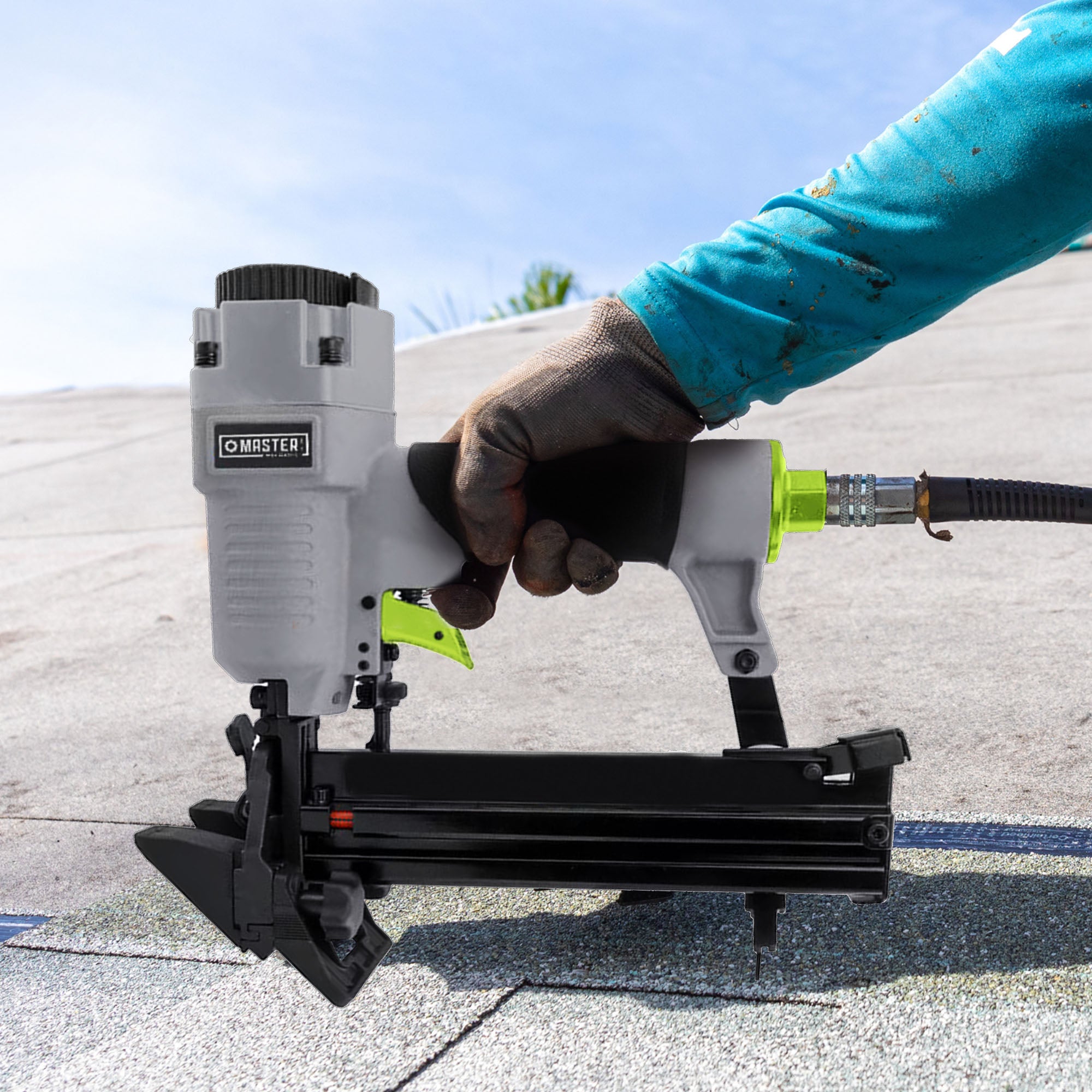 Master Mechanic 4 in 1 Mini Pneumatic Flooring Stapler (Open Box)