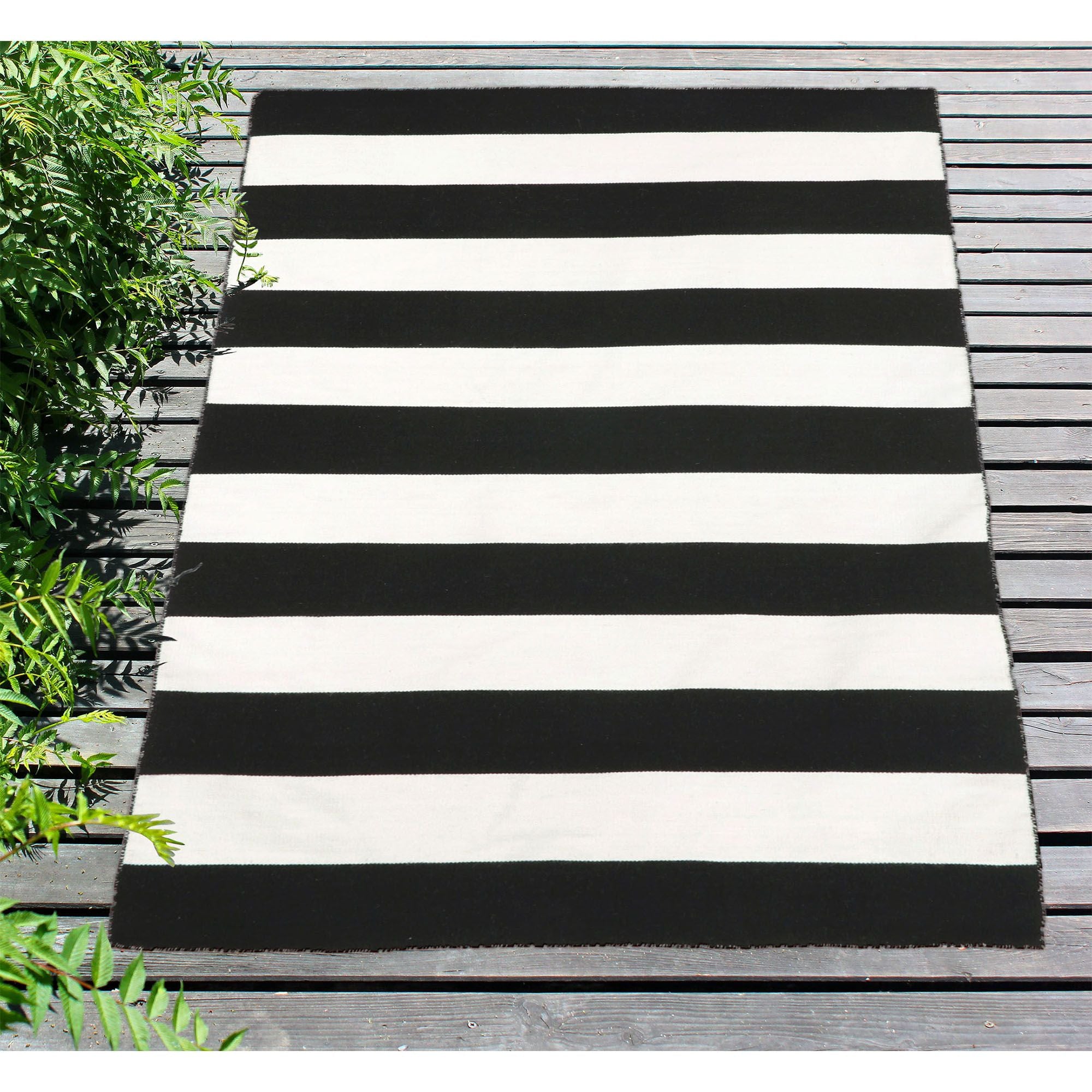 Liora Manne Transocean Indoor Outdoor Area Rug, Rugby Stripe, 8' 3" x 11' 6"