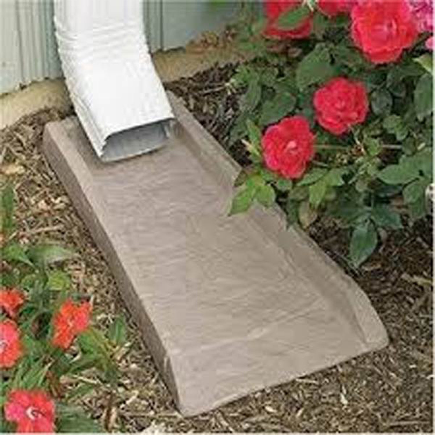 Suncast Decorative Rain Gutter Downspout Garden Splash Block, Light Taupe (Used)