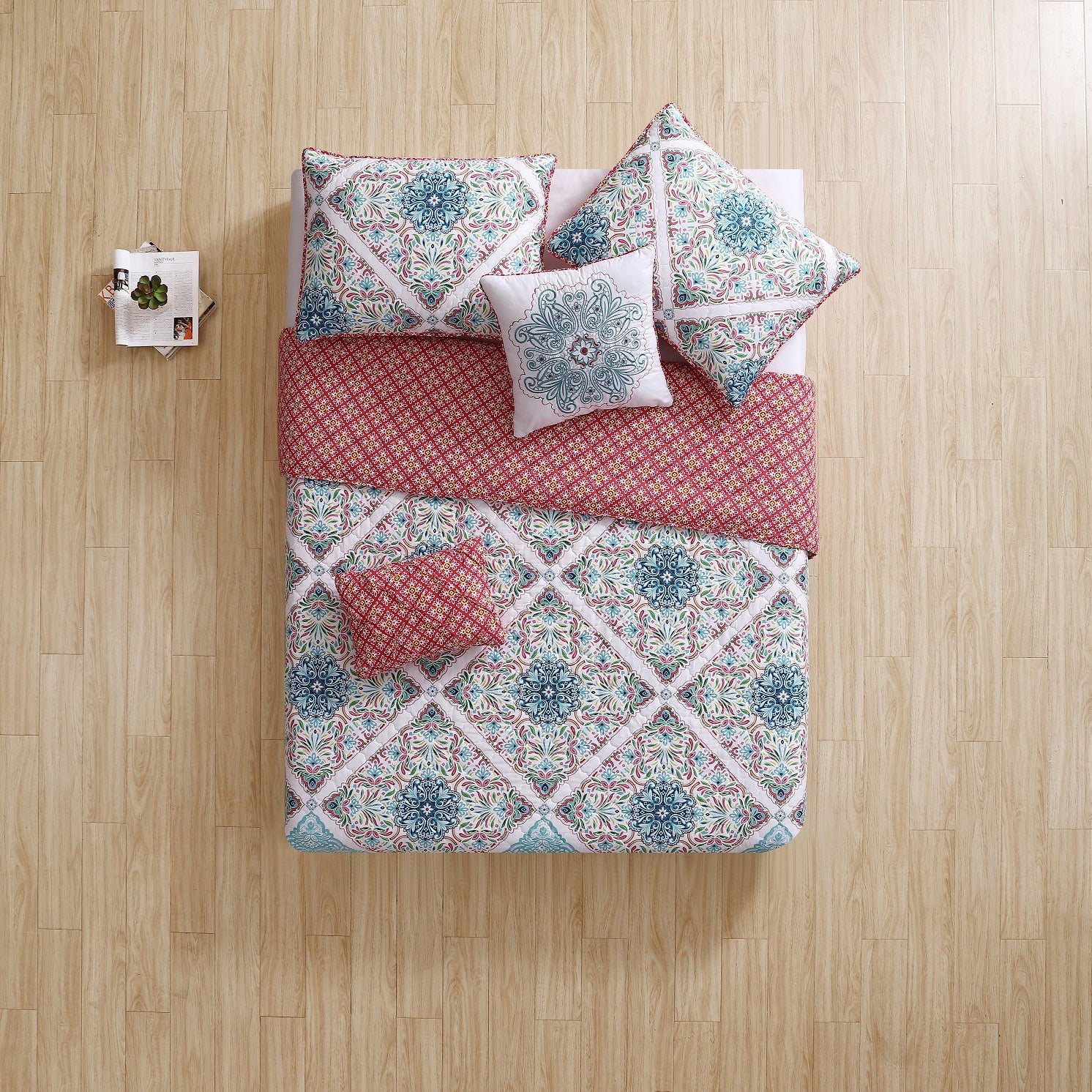 VCNY Home Windsor Floral Pink 5 Piece Reversible Bed Quilt Set, King (Open Box)