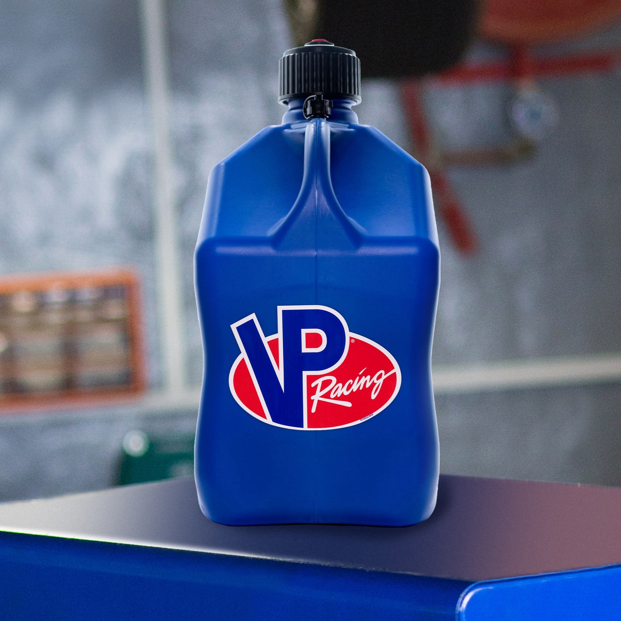 VP Racing 5.5 Gallon Utility Jug and 14 Inch Deluxe Hose, Blue (2 Pack)