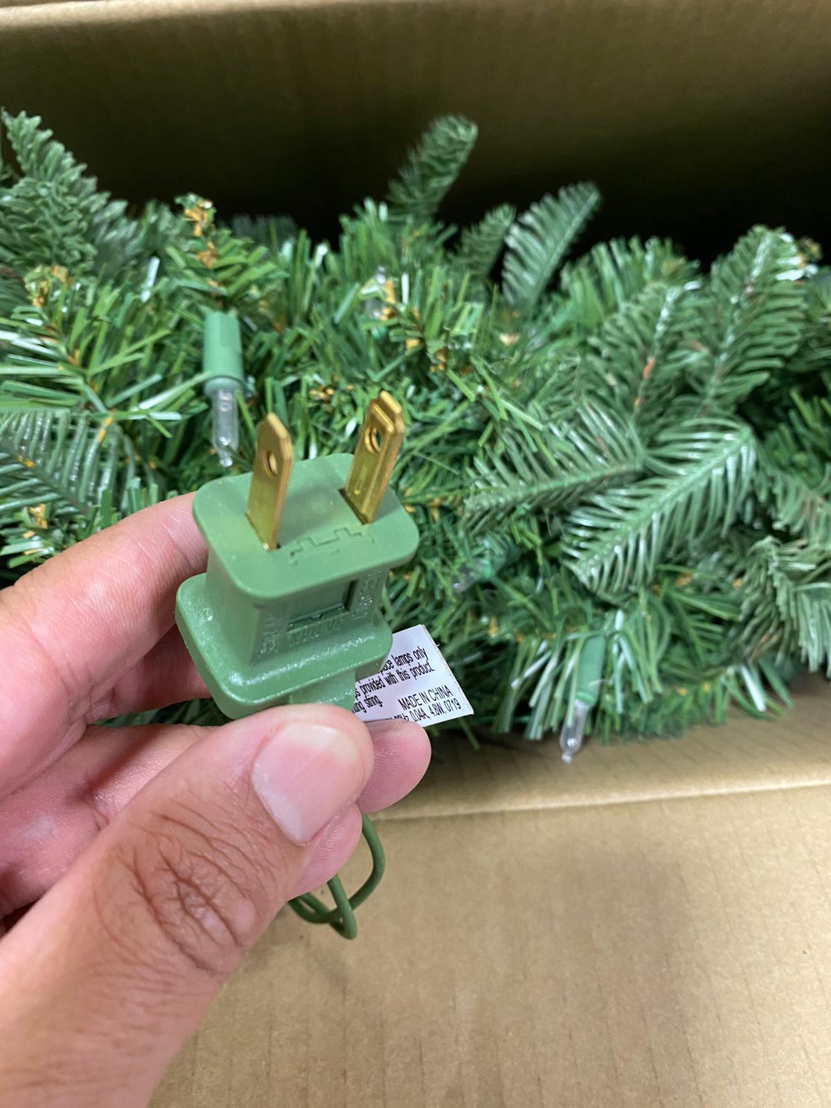 Easy Treezy Natural Pine 6 Ft Pre Lit Holiday Garland w/ White Lights (Open Box) - VMInnovations