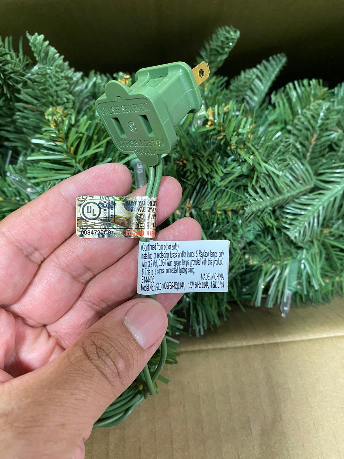 Easy Treezy Natural Pine 6 Ft Pre Lit Holiday Garland w/ White Lights (Open Box) - VMInnovations