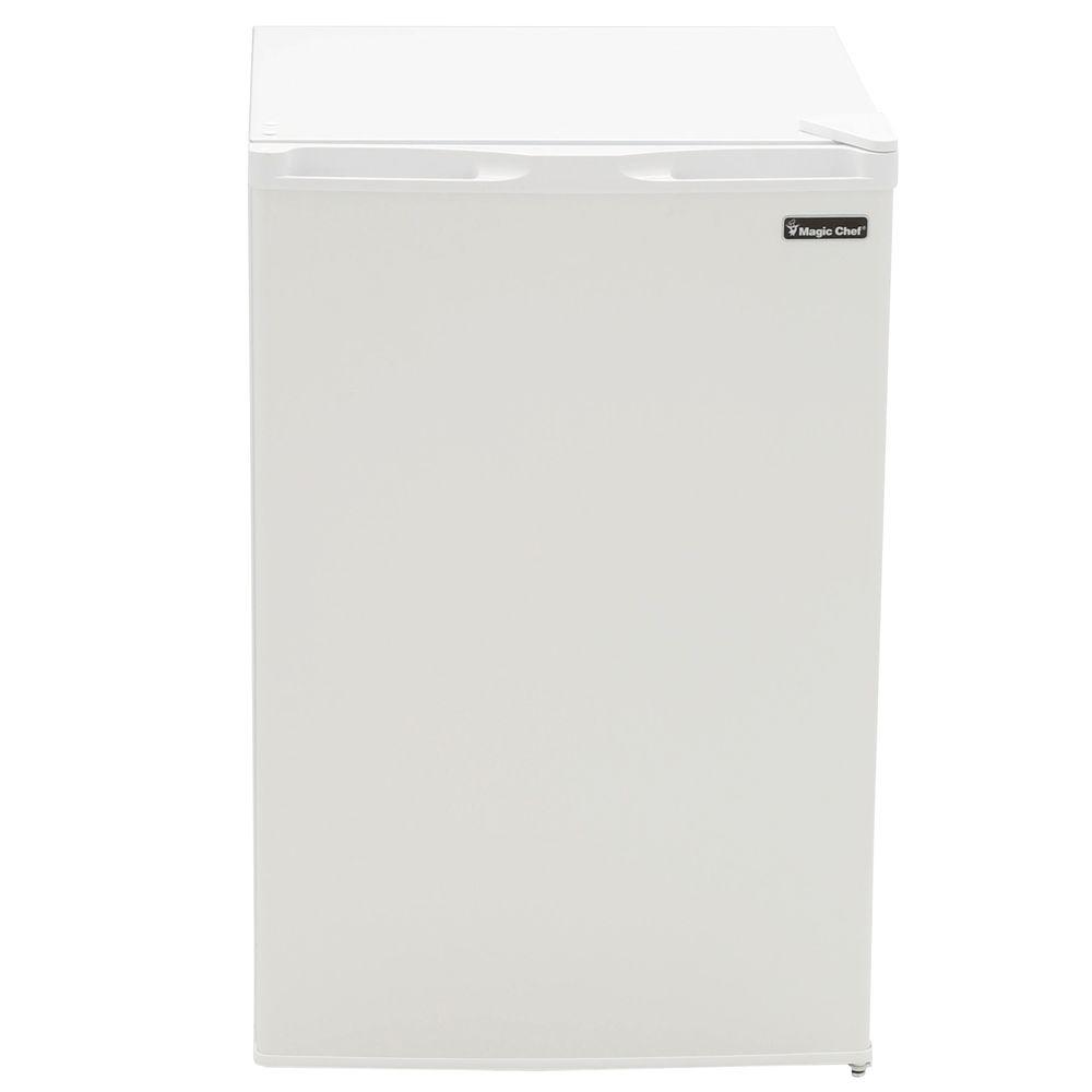 Magic Chef MCUF3W2 3 Cubic Ft Deep Small Mini Upright Freezer, White (Used)