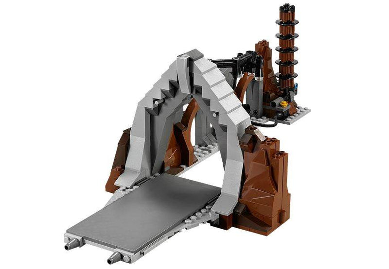 LEGO® Star Wars™ Duel on Geonosis with Jedi Minifigures and Lightsabers | 75017
