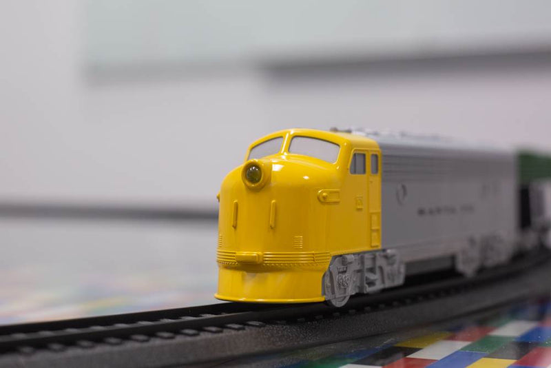 Bachmann Industries HO Scale Battery Operated Rail Express Kid Train Set, Yellow