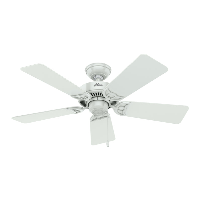 Hunter 44 inch White Ceiling Fan with Pull Chain and Light (Refurbished)