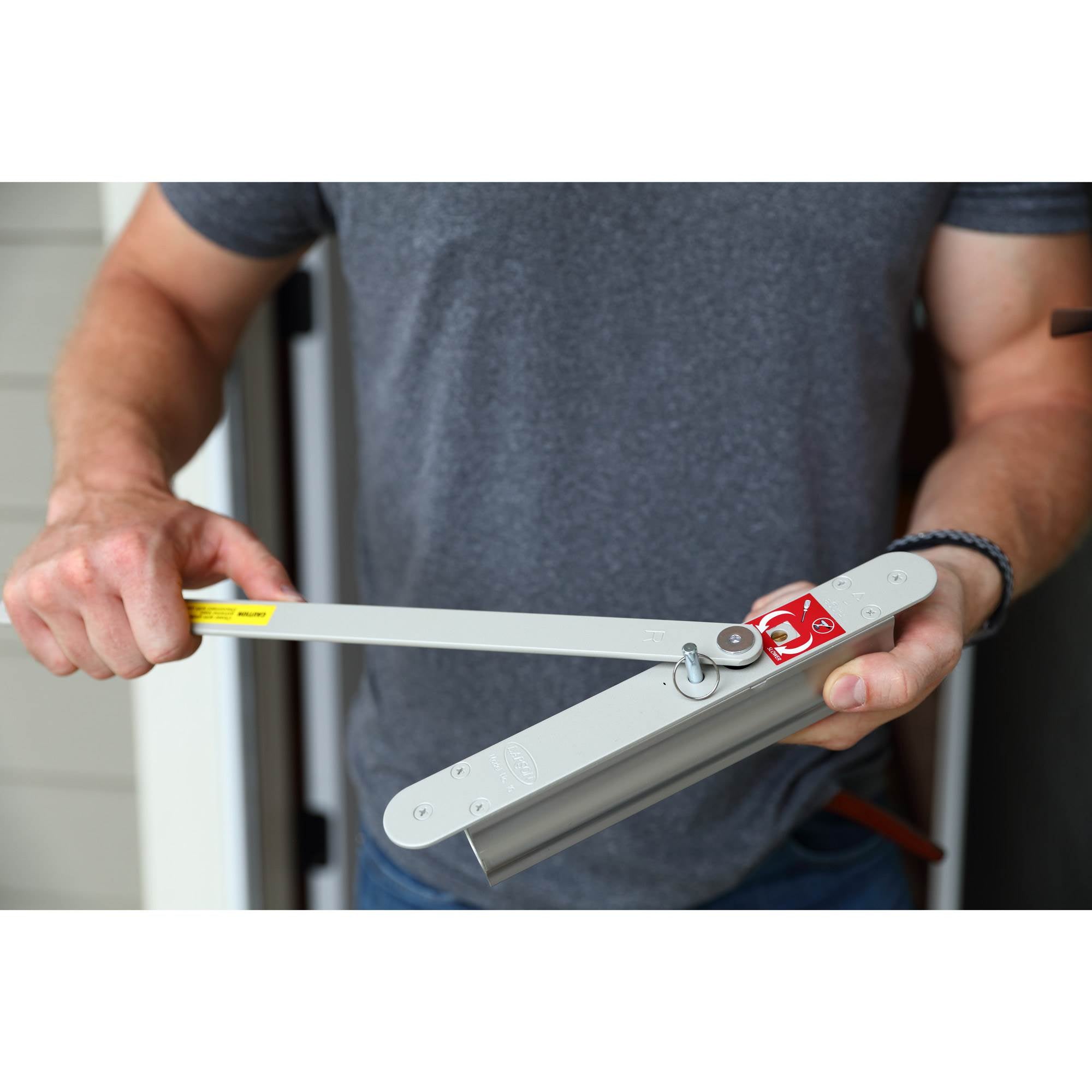 Larson EasyHang Fullview Low-E Left Hinge 36" White Storm Door & Bronze Handle