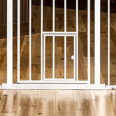 Carlson Pet Products 30" Flexible Gate for Wide Openings w/ Pet Door (Open Box) - VMInnovations