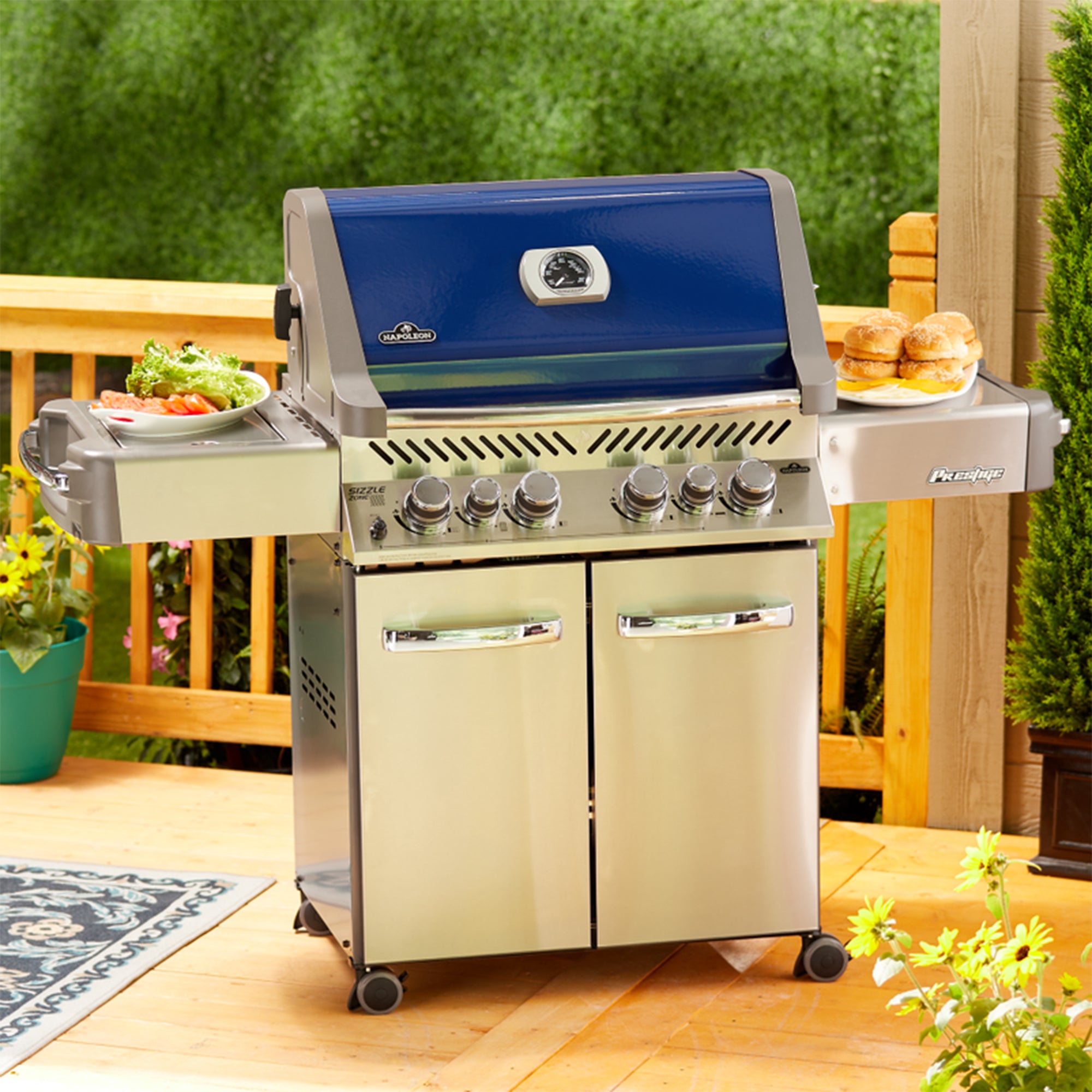 Napoleon Prestige 500 RSIB Propane Grill with Blue Lid (Damaged)