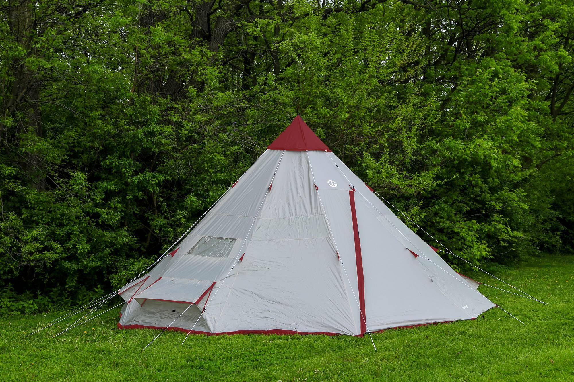 Tahoe Gear Blackhorn 4 4 Man Cone Tent + Kelsyus Folding Canopy Chair (2 Pack) - VMInnovations