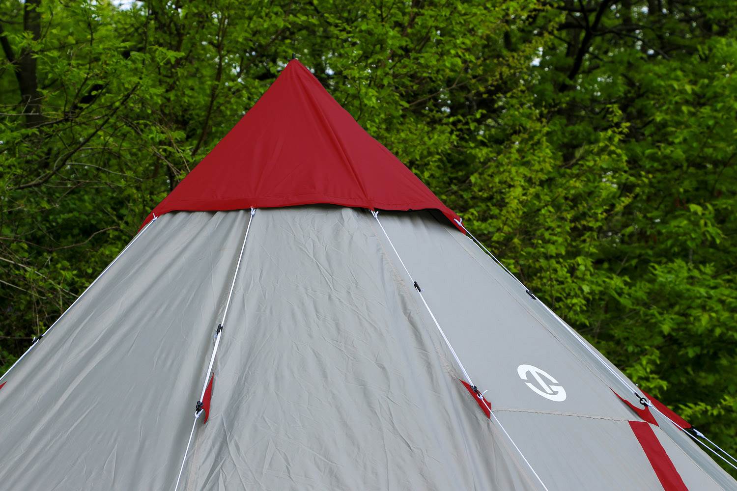 Tahoe Gear Blackhorn 4 4 Man Cone Tent + Kelsyus Folding Canopy Chair (2 Pack) - VMInnovations
