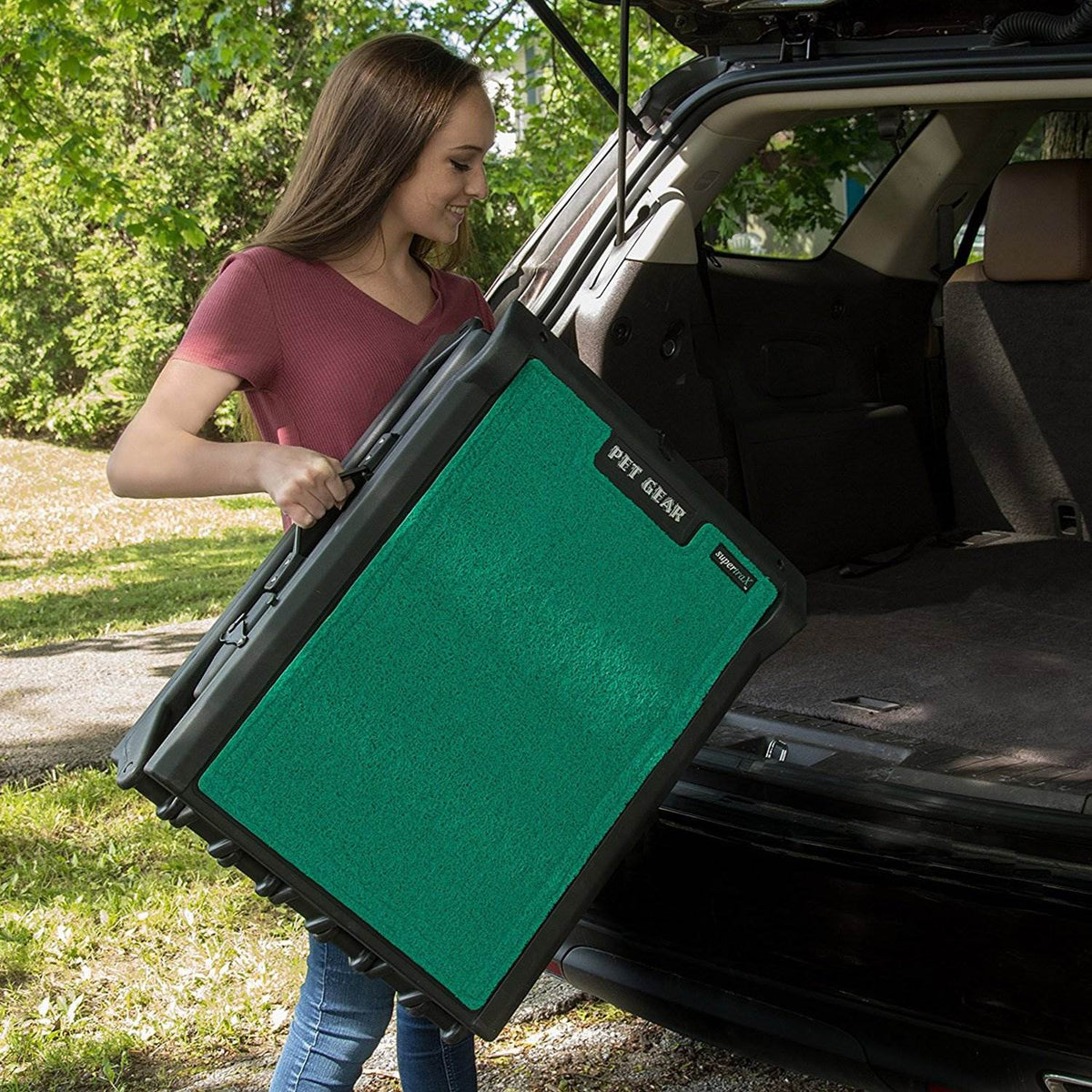 Pet Gear 71" Tri-Fold Travel Pet Ramp w/ supertraX for 200 lb Pets (Open Box)