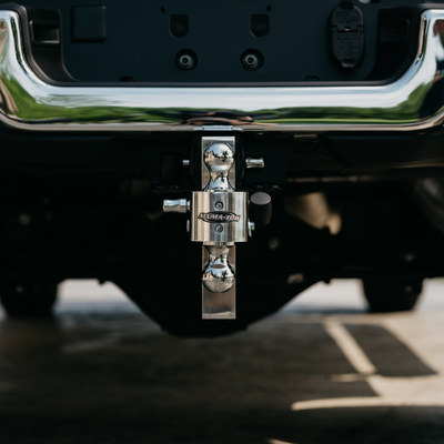 Uriah Products Aluminum Hitch Mount with up to 8 Inch Rise and Drop (Open Box) - VMInnovations