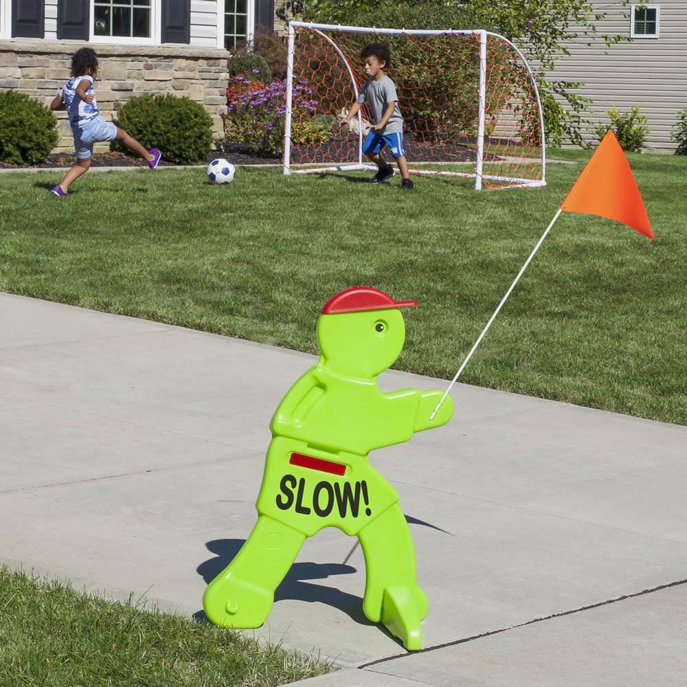 Step2 Kid Alert Warning Signal Children at Play Safety Sign, Neon Green (Used)